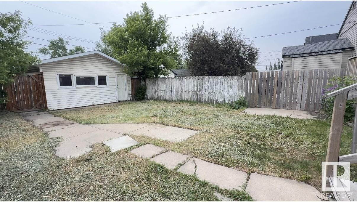 9862 76 AV Image 34