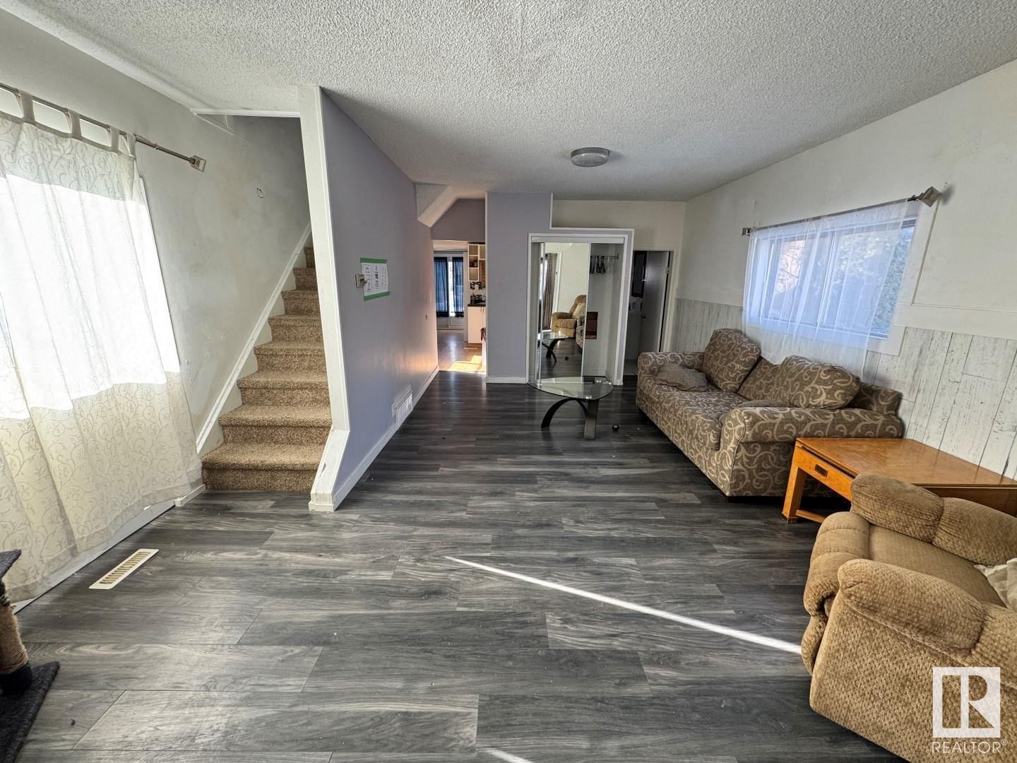 11928 68 St Nw Edmonton, Alberta