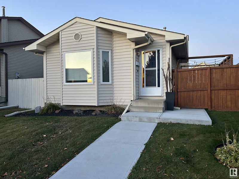 126 Kiniski Cr Nw Edmonton, Alberta