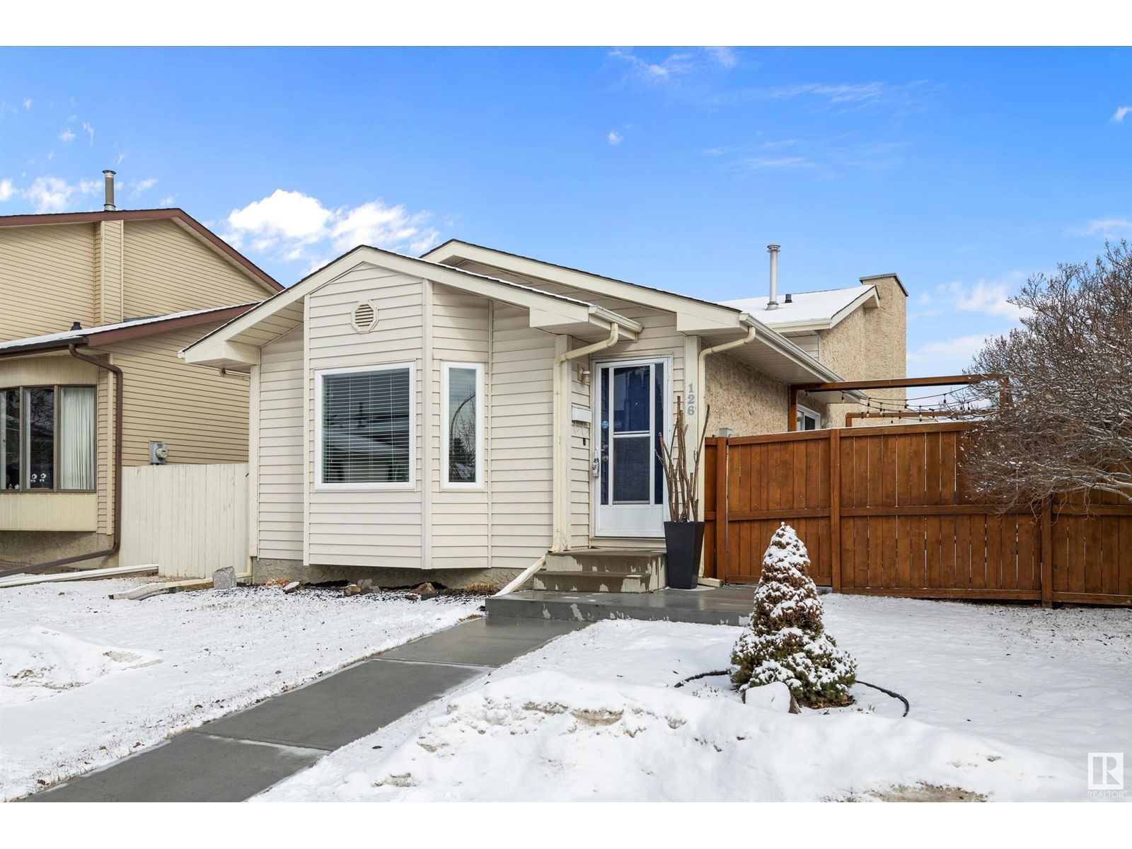 126 Kiniski Cr Nw Edmonton, Alberta