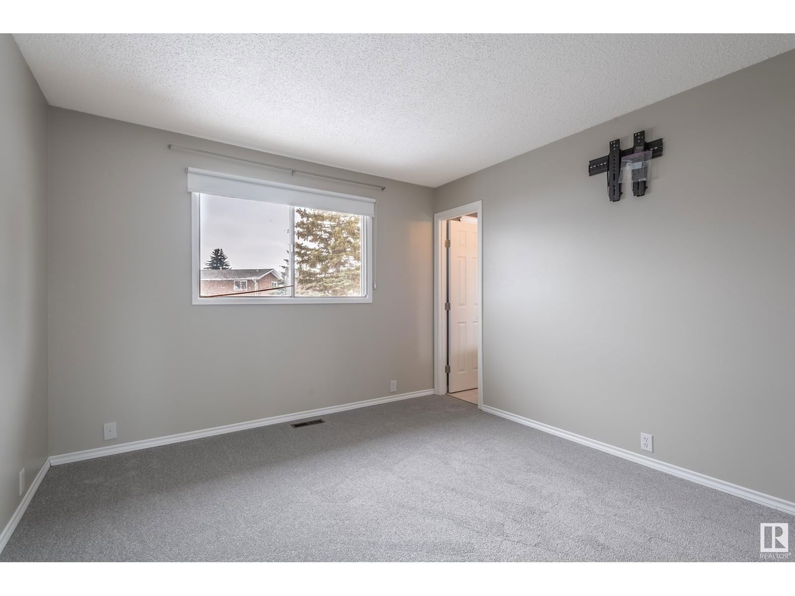 116 Harrison Dr Nw Edmonton, Alberta