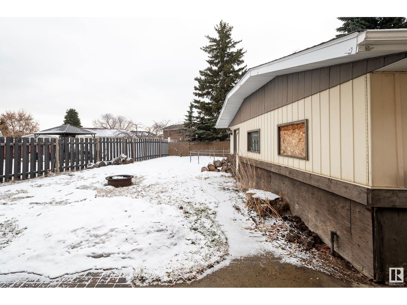 116 Harrison Dr Nw Edmonton, Alberta