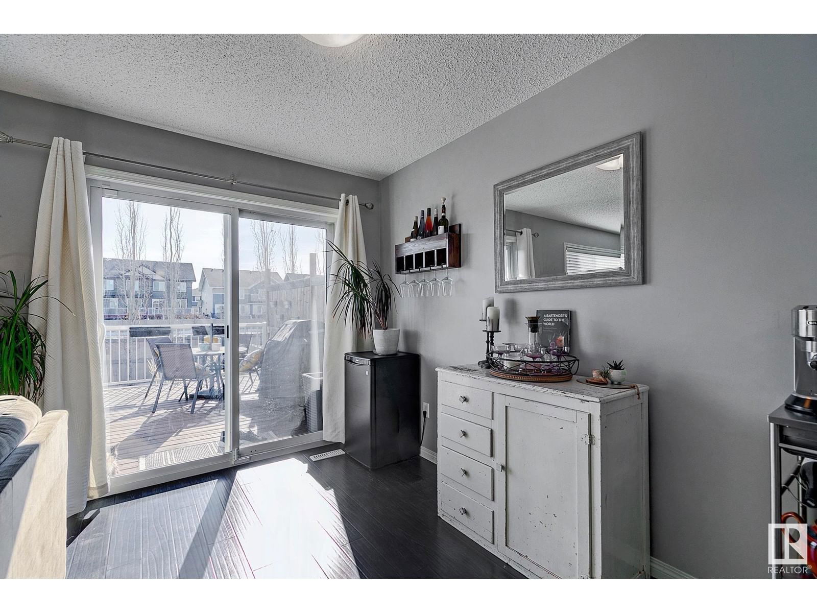 7315 24 Av Sw Edmonton, Alberta