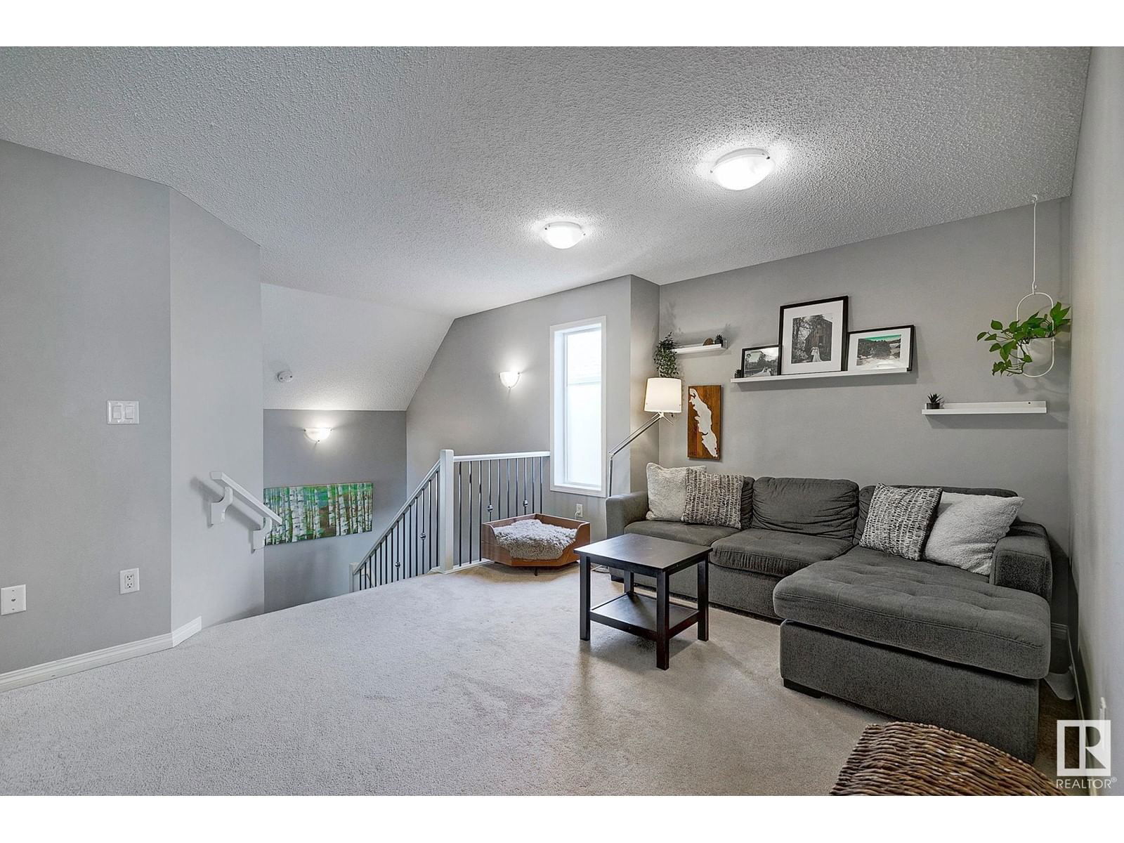 7315 24 Av Sw Edmonton, Alberta