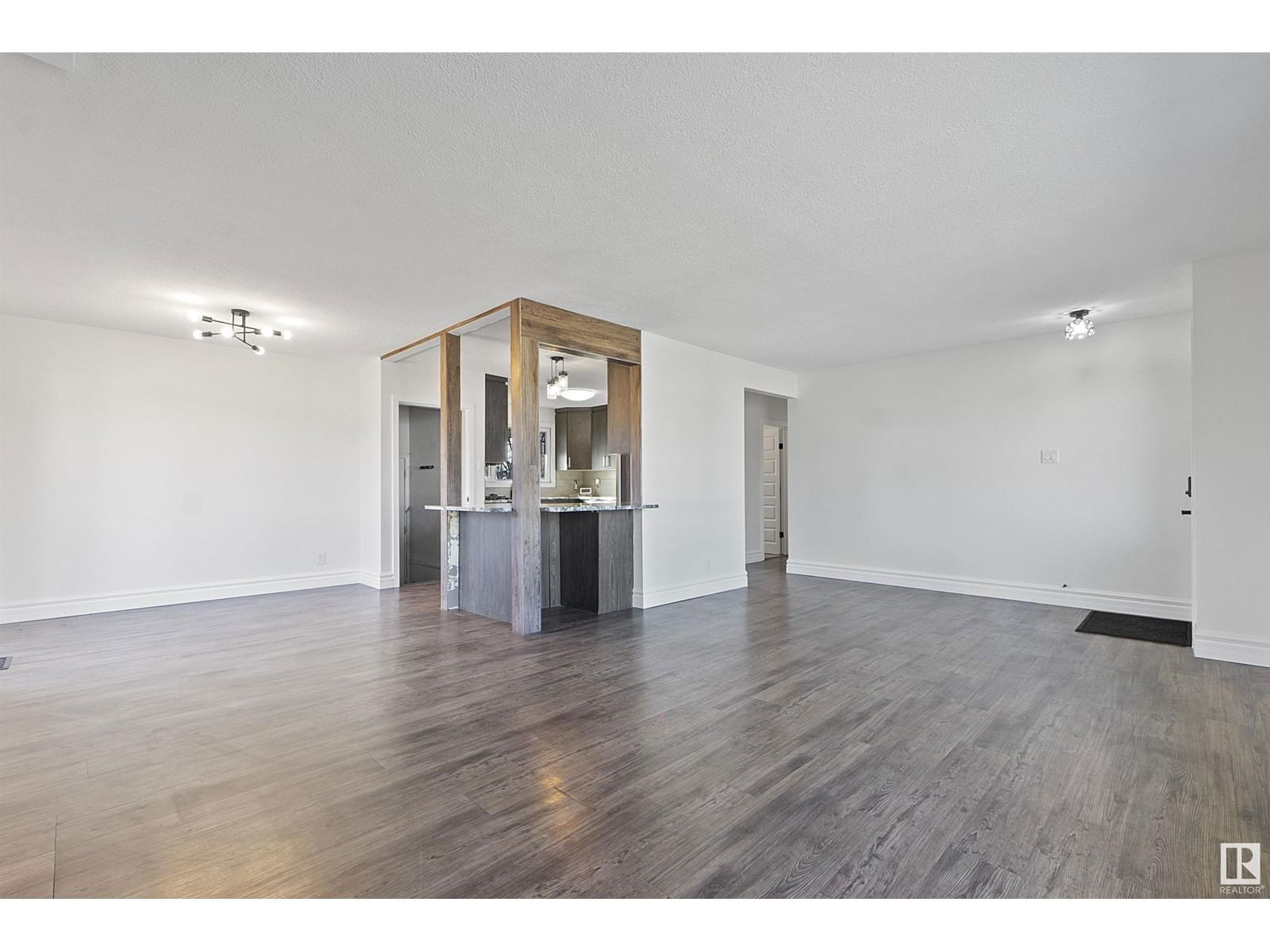 9824 68 St Nw Edmonton, Alberta