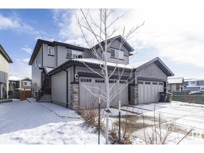 9445 206a St Nw Edmonton, Alberta