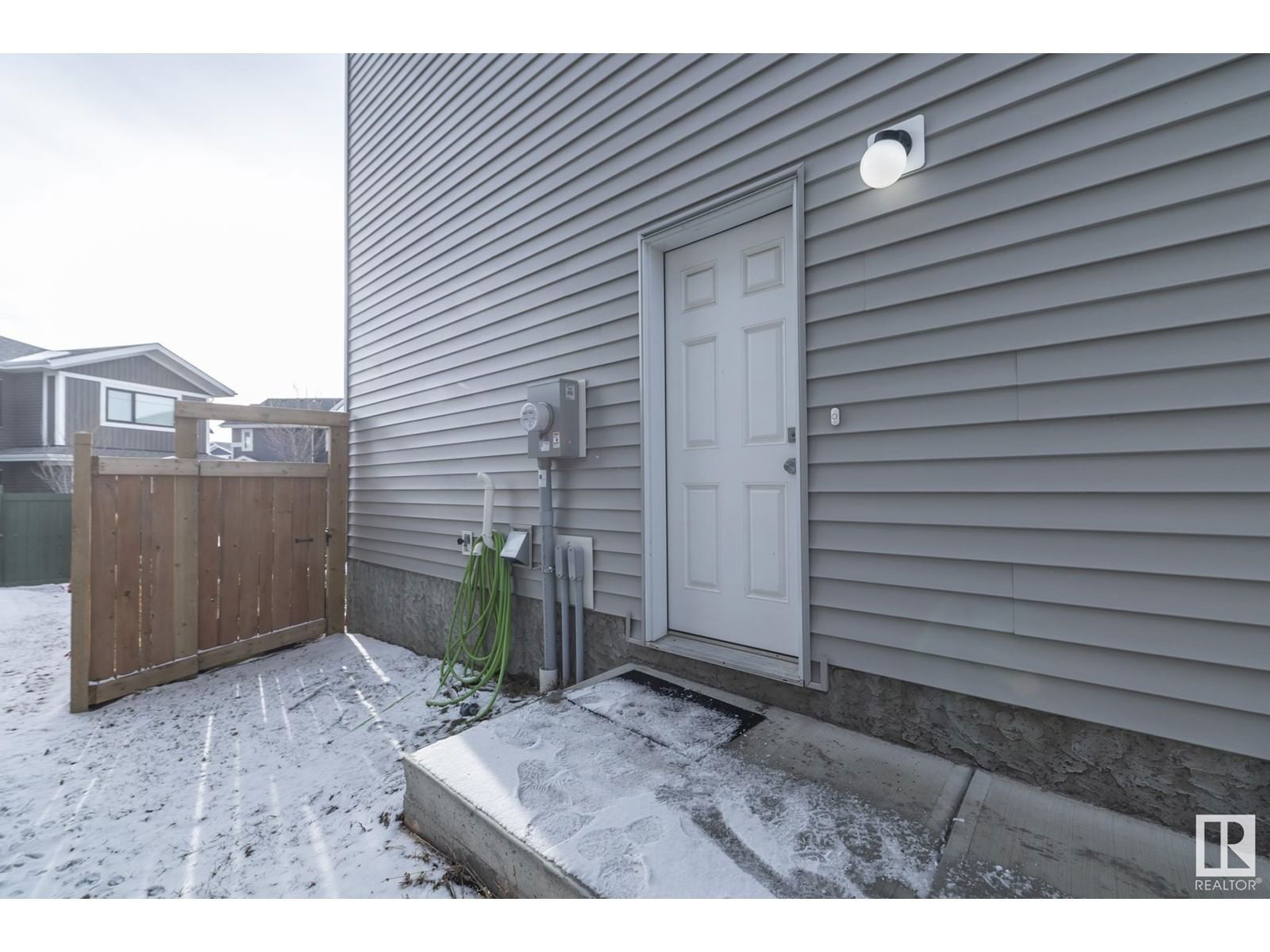 9445 206a St Nw Edmonton, Alberta