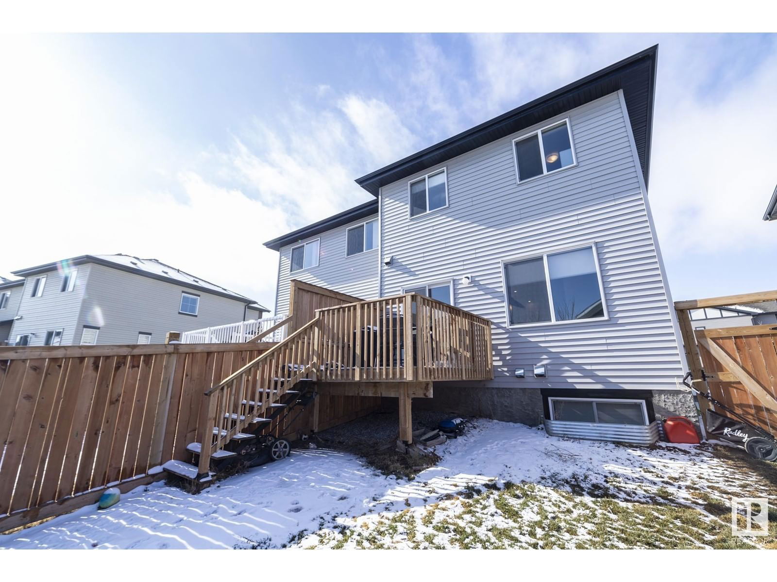 9445 206a St Nw Edmonton, Alberta