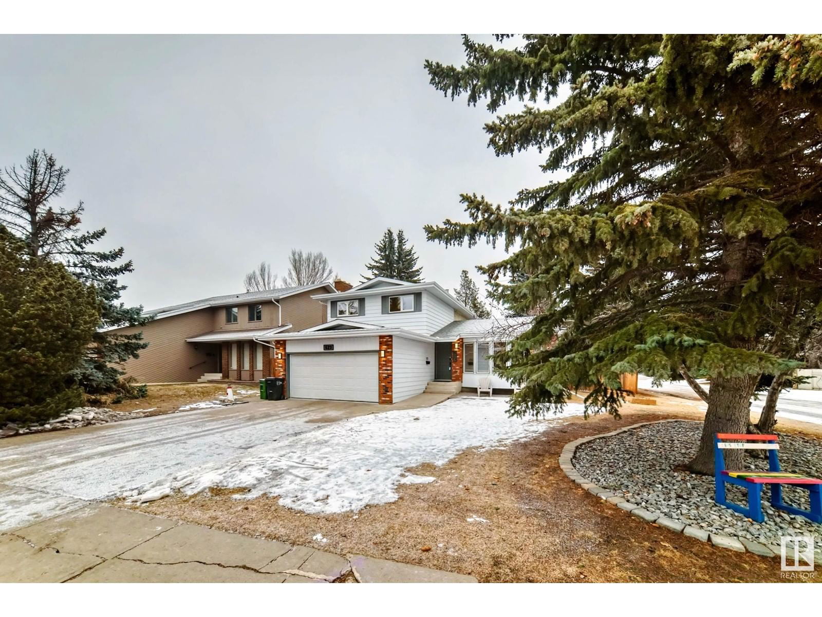 523 Wahstao Rd Nw Edmonton, Alberta