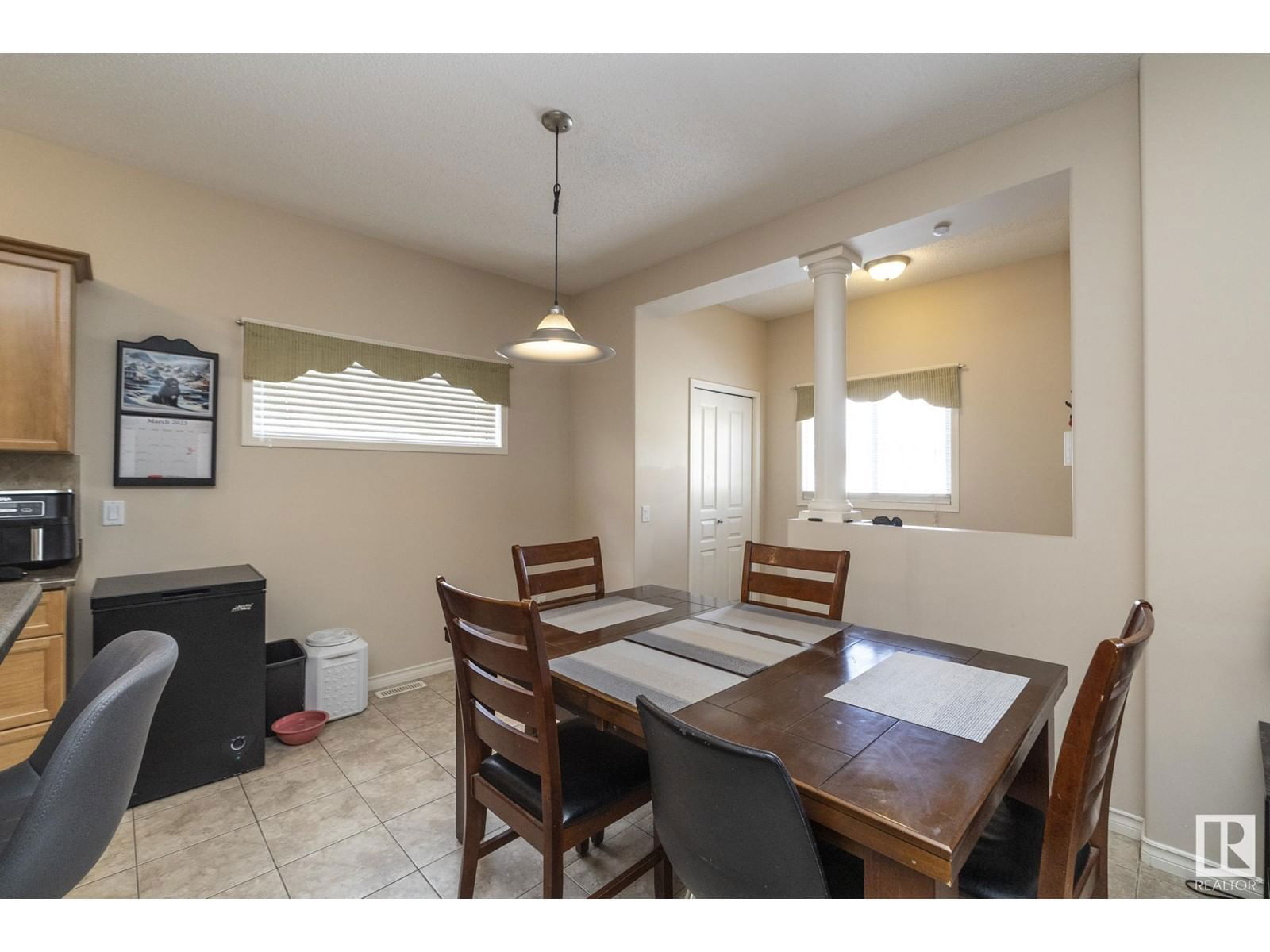 6126 Stinson Wy Nw Edmonton, Alberta