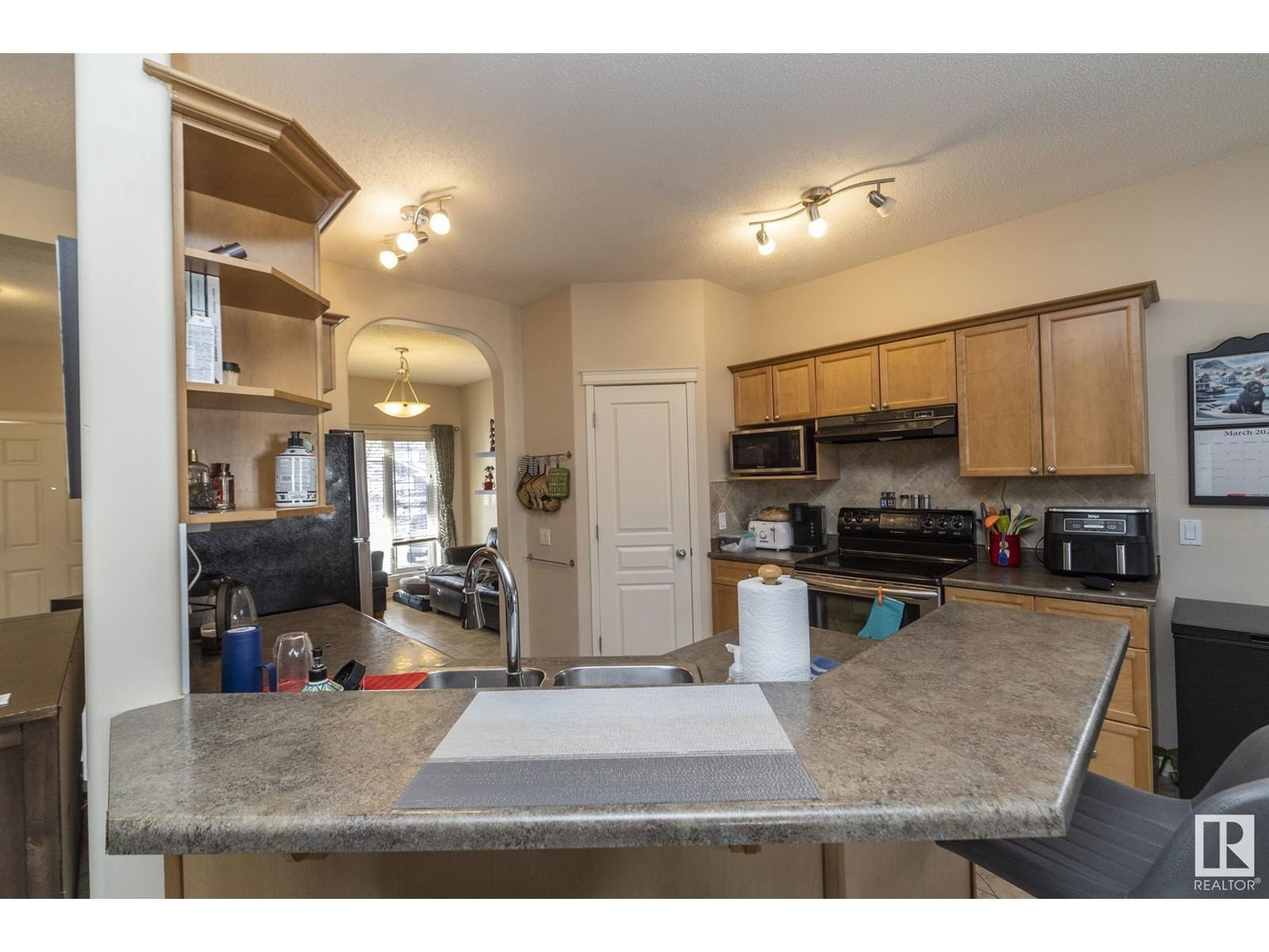 6126 Stinson Wy Nw Edmonton, Alberta