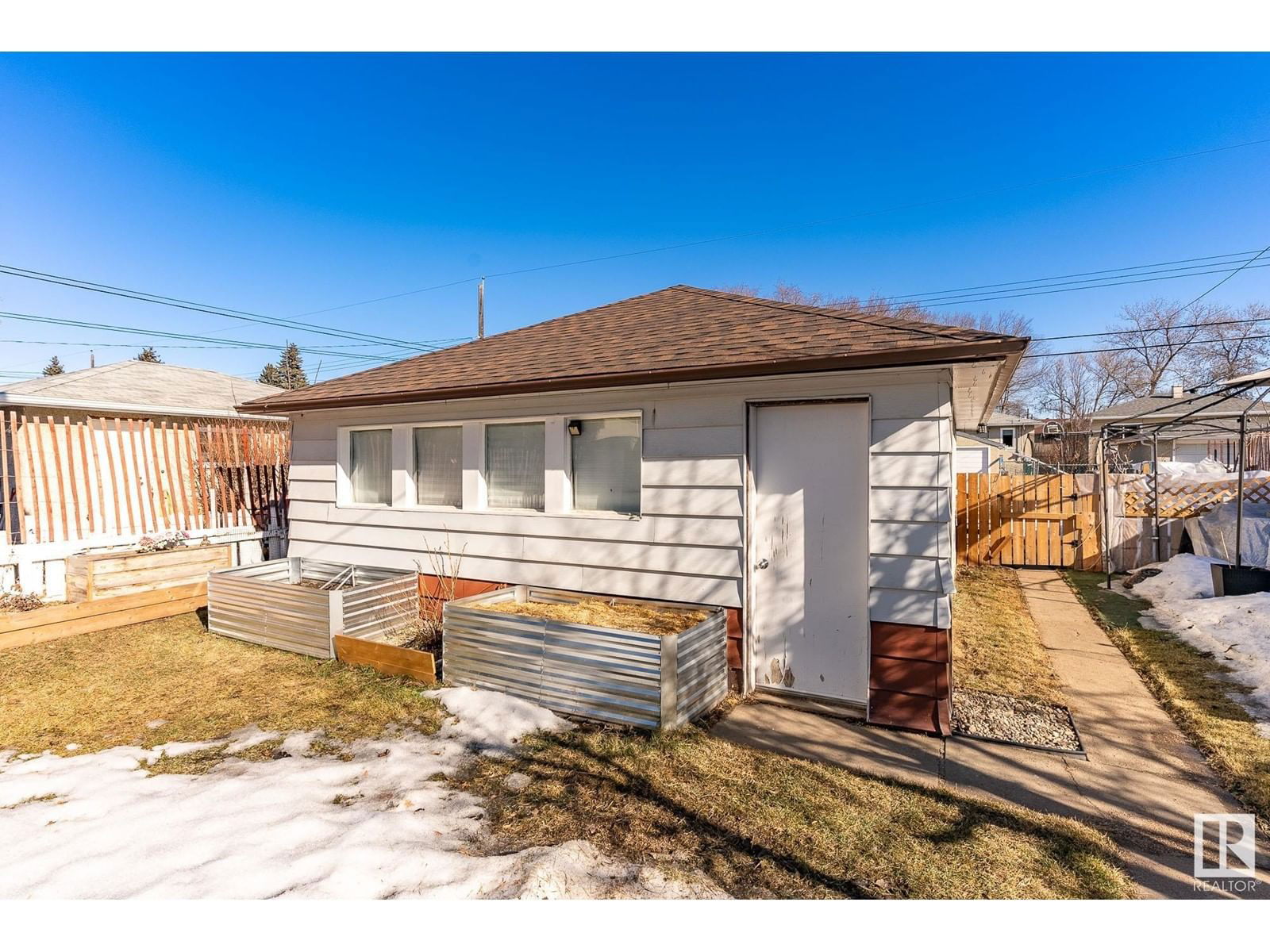 12327 95 St Nw Edmonton, Alberta