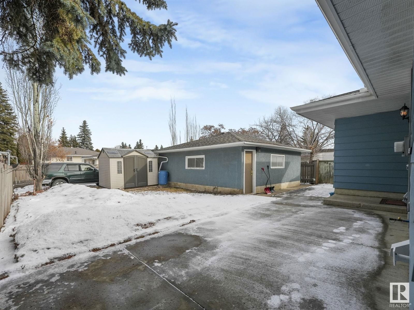 11732 39 Av Nw Edmonton, Alberta