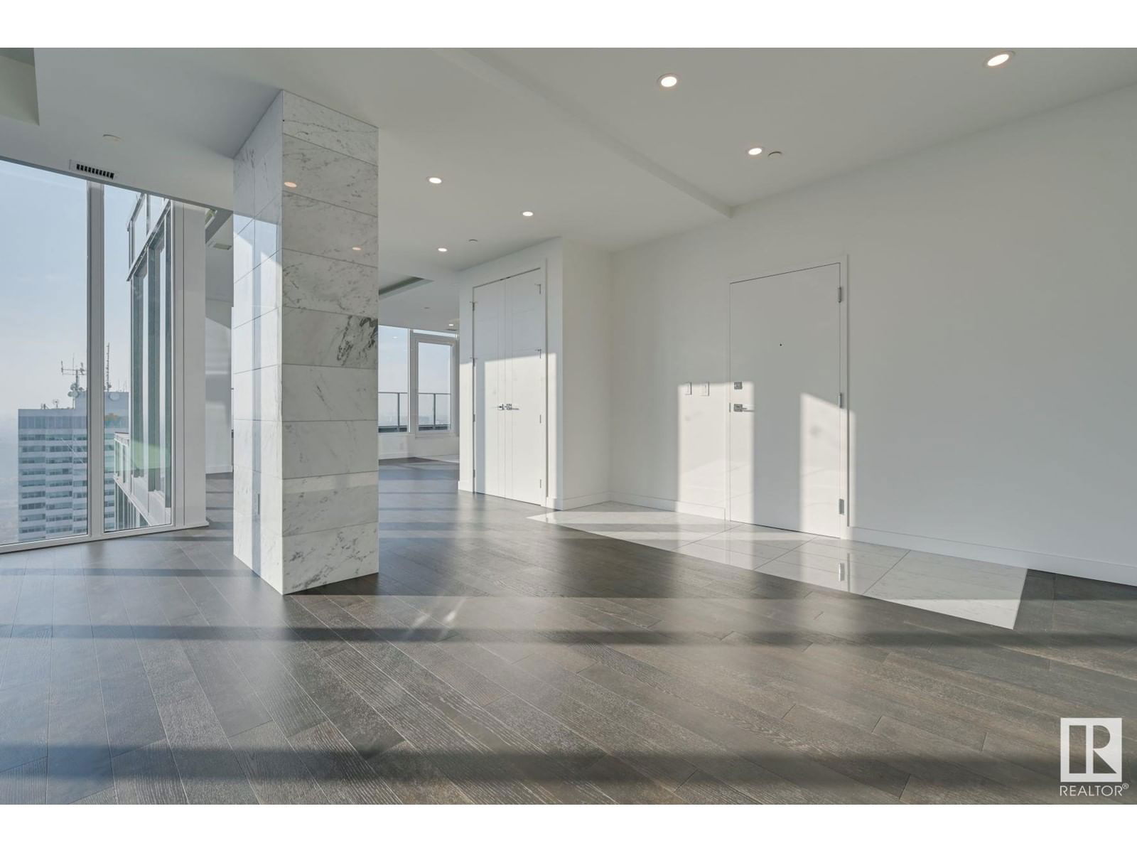 3901 10180 103 ST NW Image 10