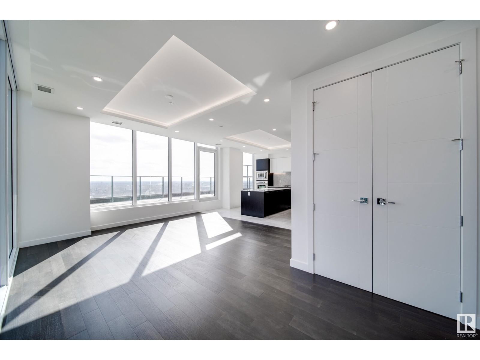 3901 10180 103 ST NW Image 16