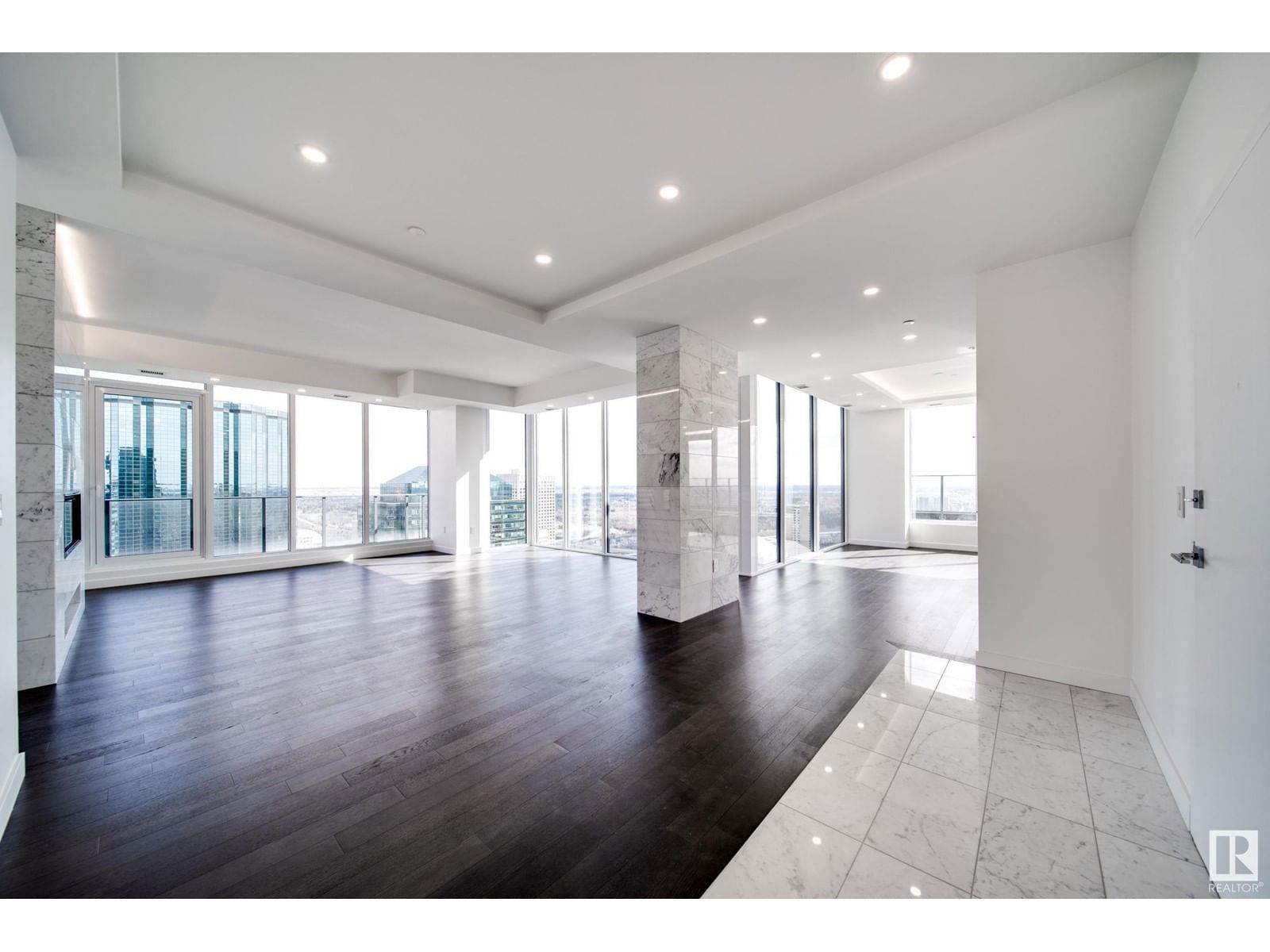 3901 10180 103 ST NW Image 17