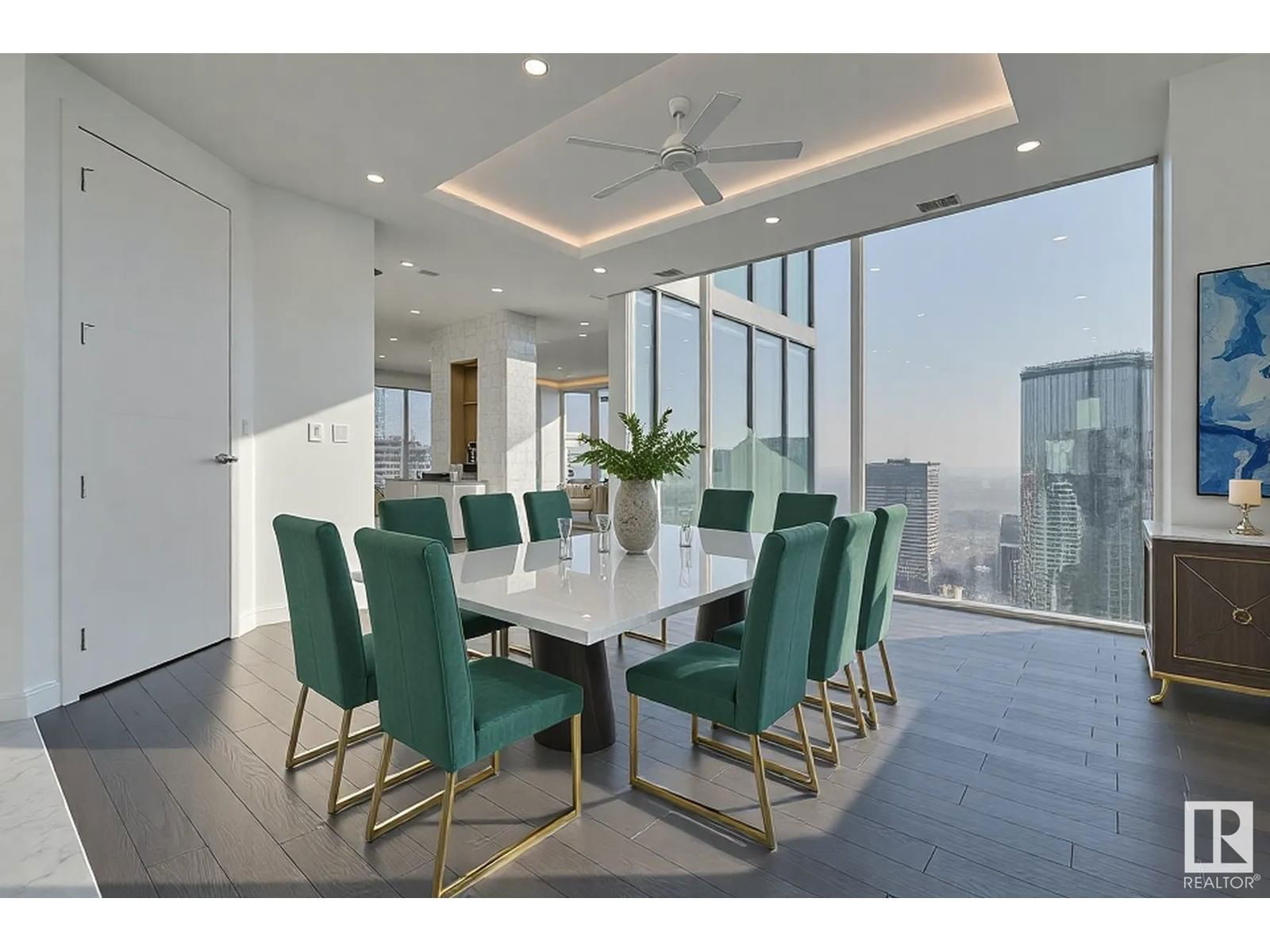 3901 10180 103 ST NW Image 4