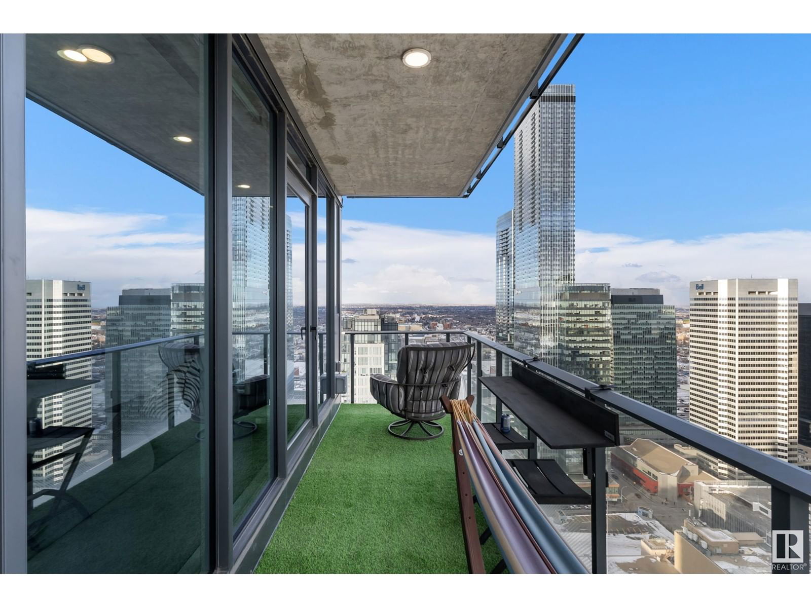 3901 10180 103 ST NW Image 44