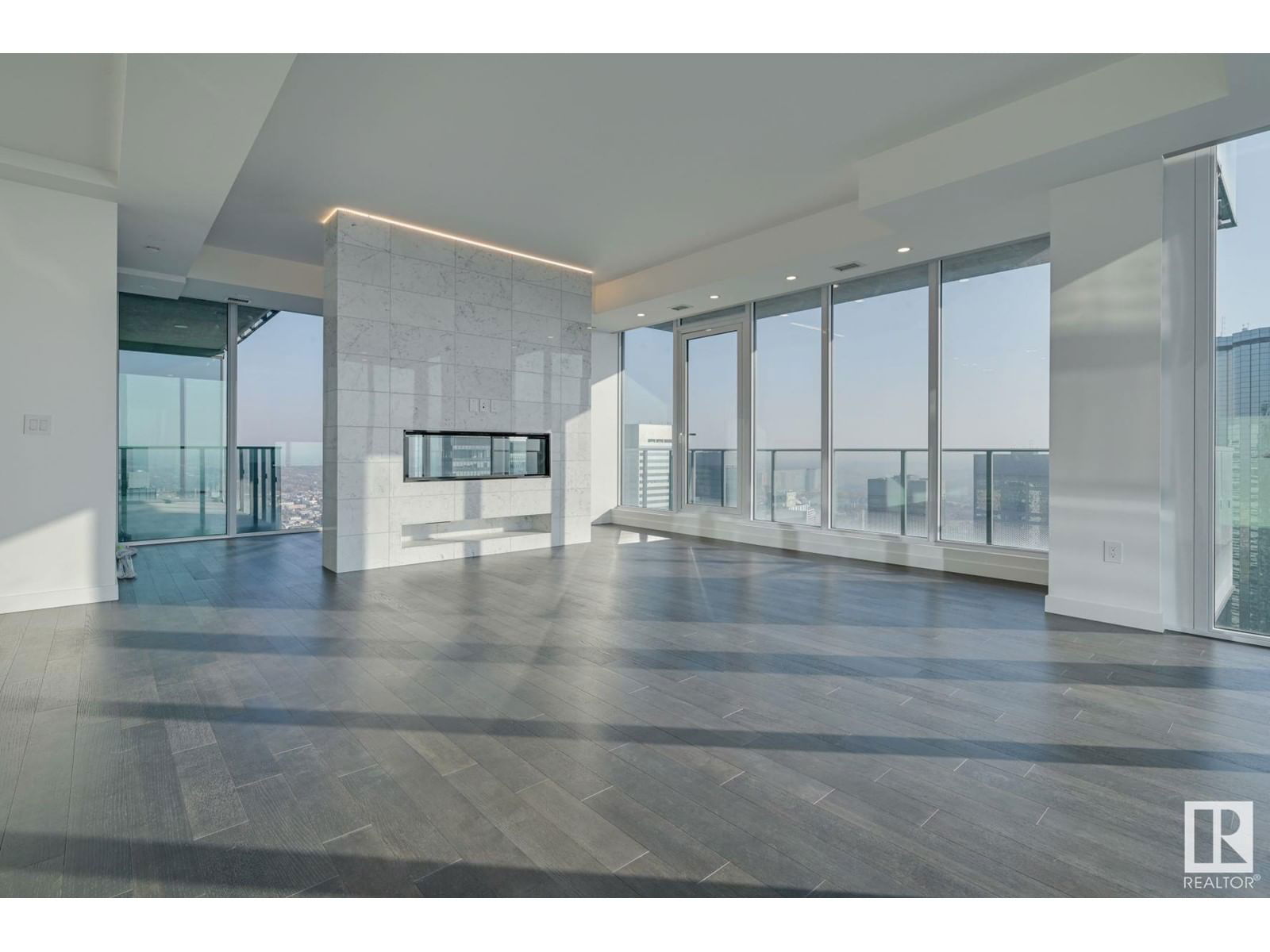 3901 10180 103 ST NW Image 7