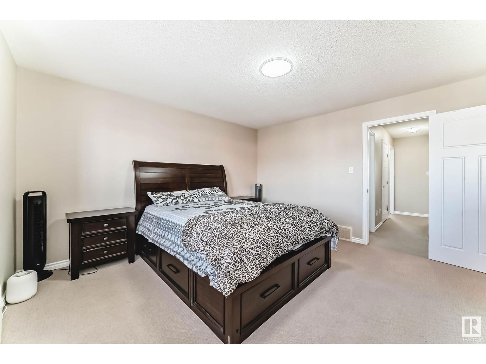 1624 65 St Sw Edmonton, Alberta