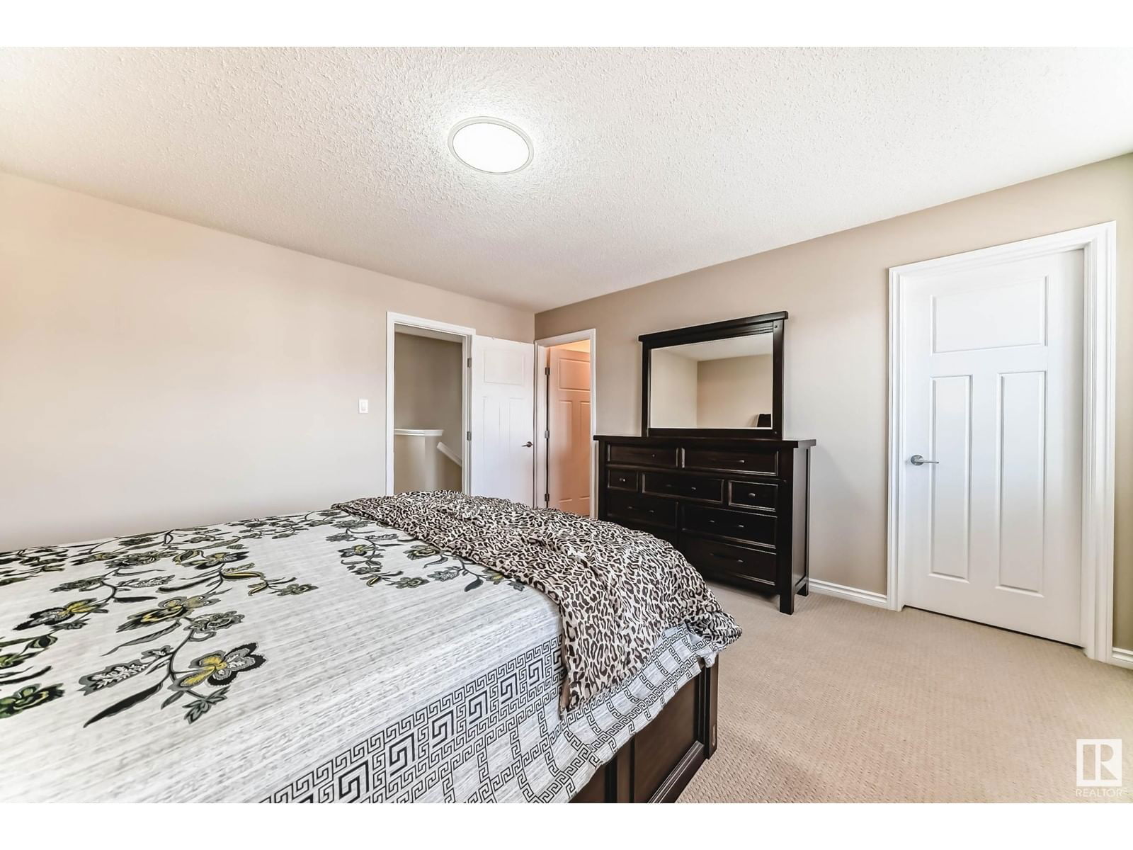 1624 65 St Sw Edmonton, Alberta