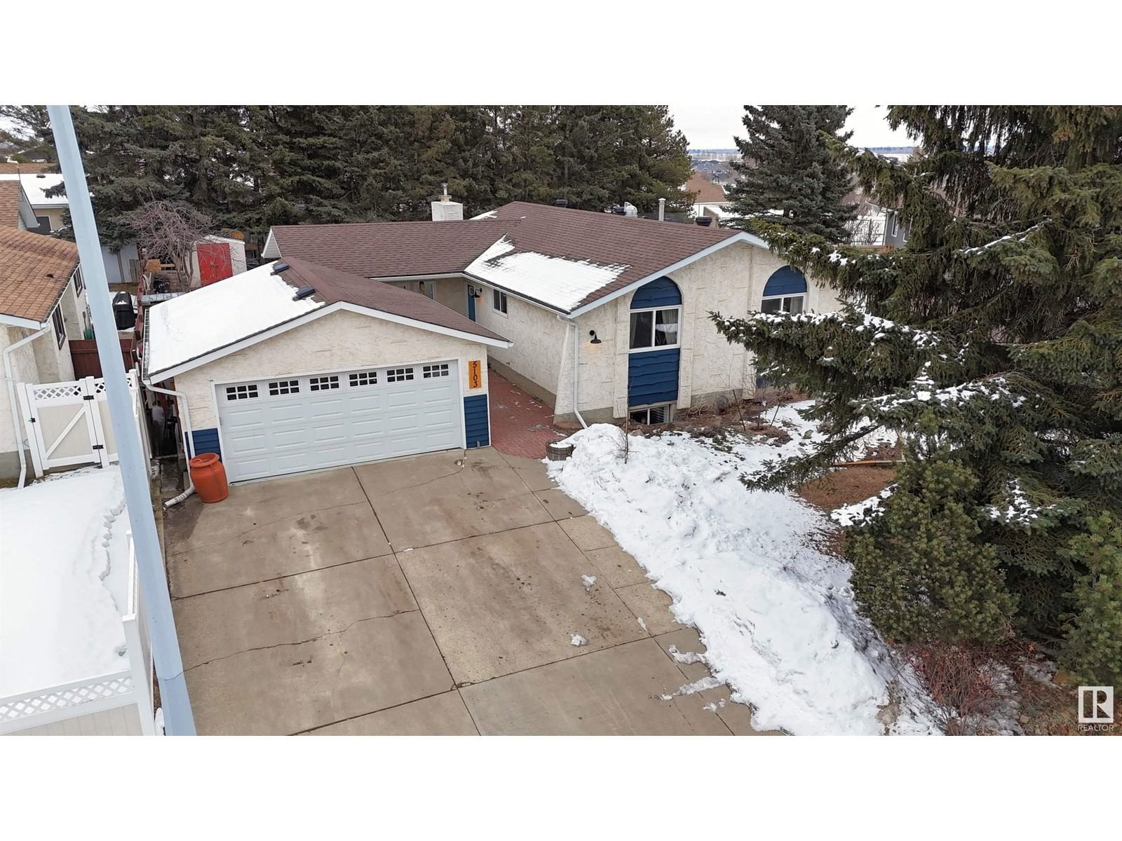 5103 43 St Beaumont, Alberta