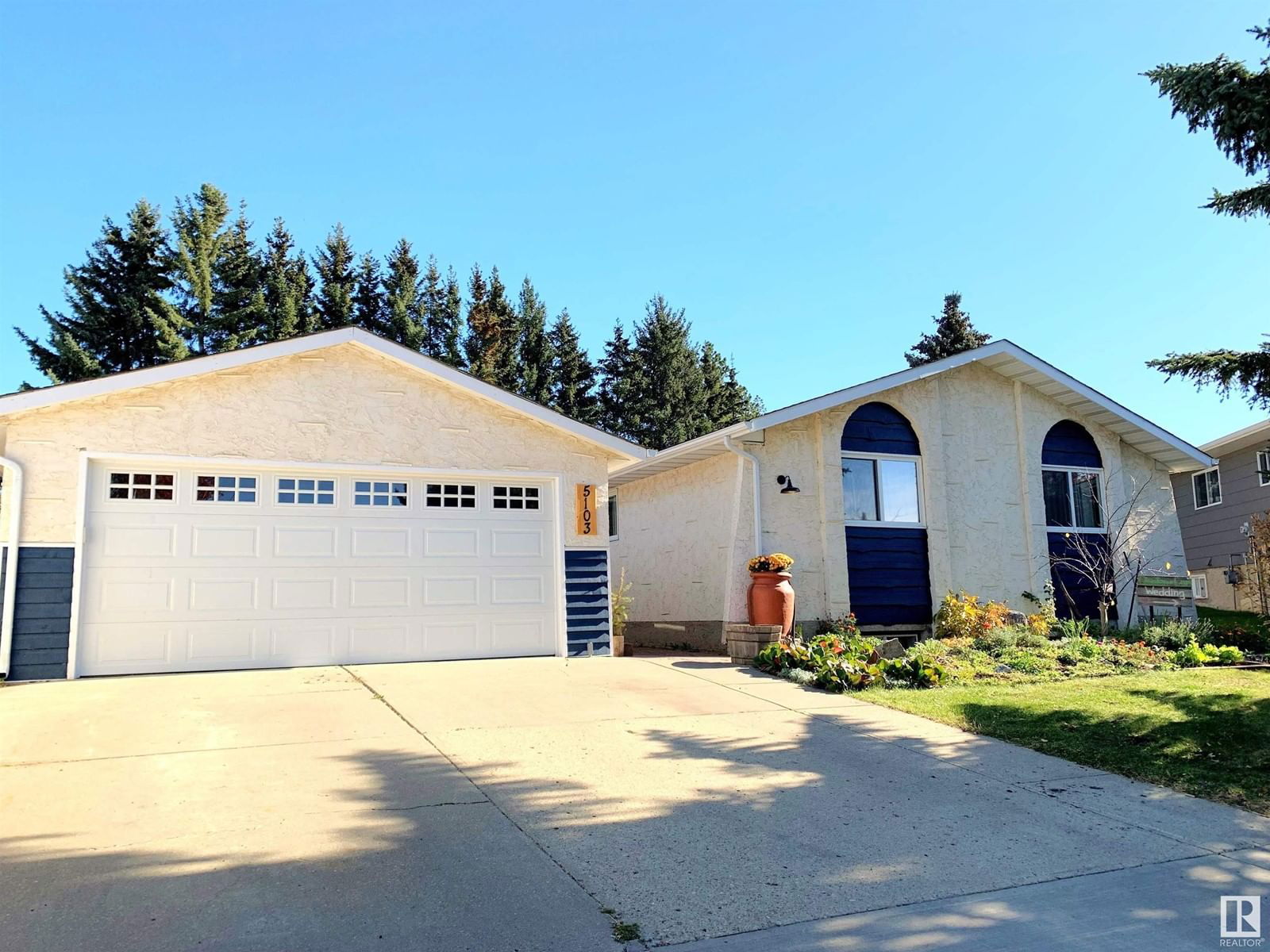 5103 43 St Beaumont, Alberta