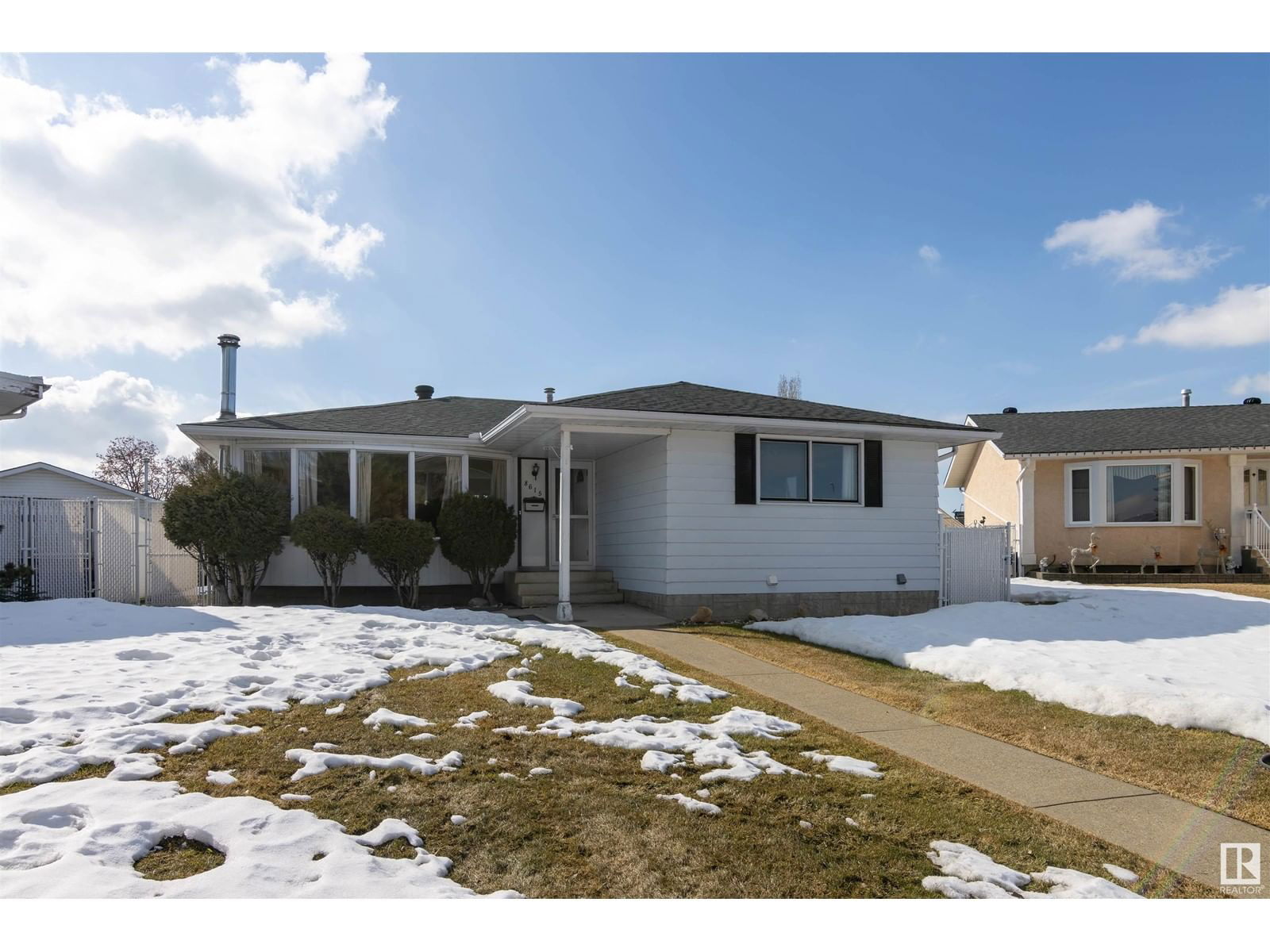 8615 152a Av Nw Edmonton, Alberta