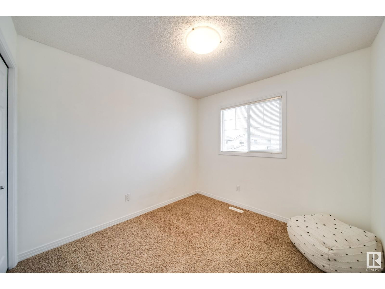 1013 177a St Sw Edmonton, Alberta