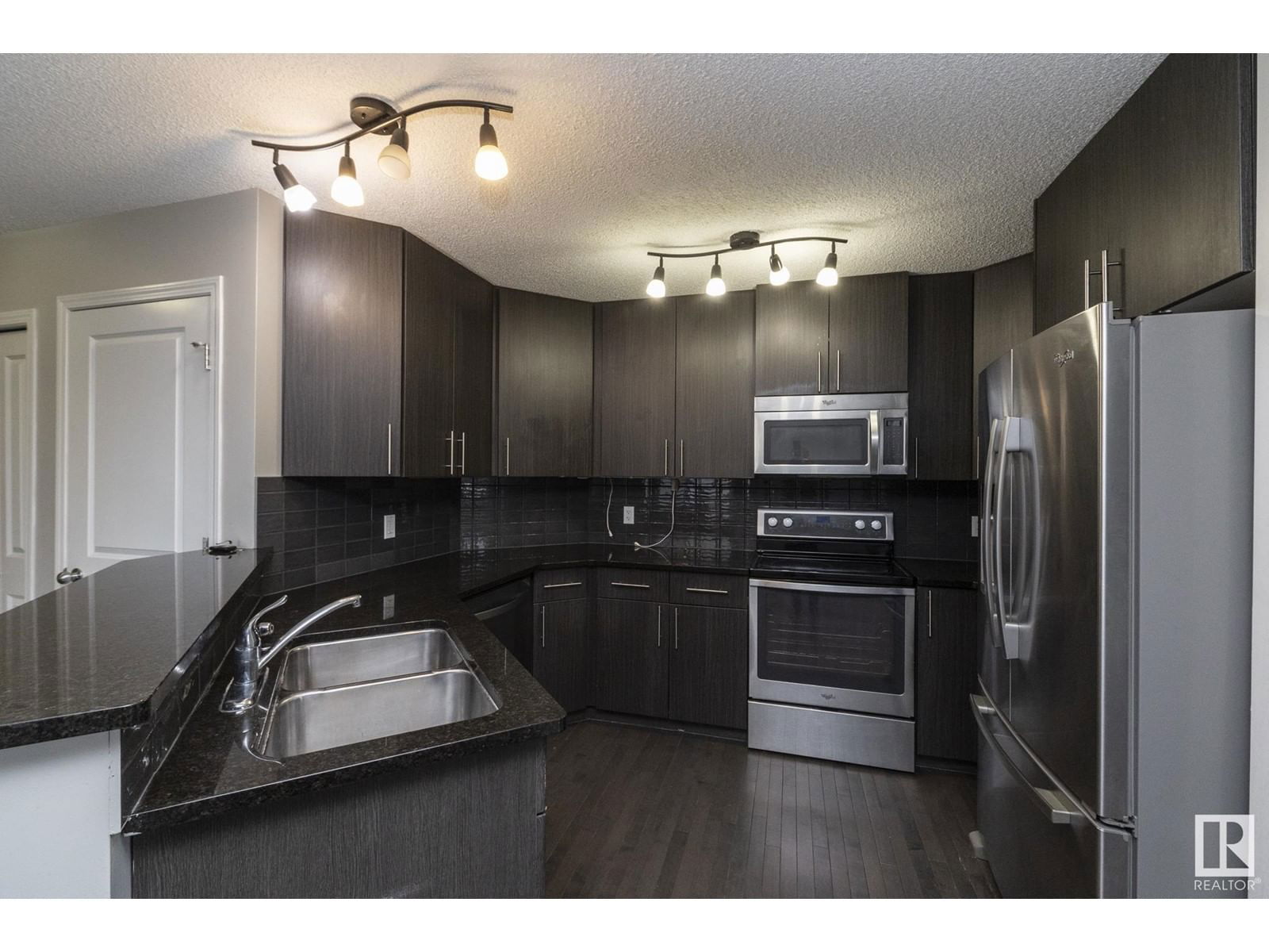 17146 126 St Nw Edmonton, Alberta