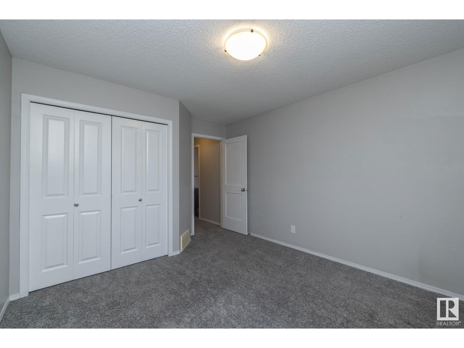 17146 126 St Nw Edmonton, Alberta