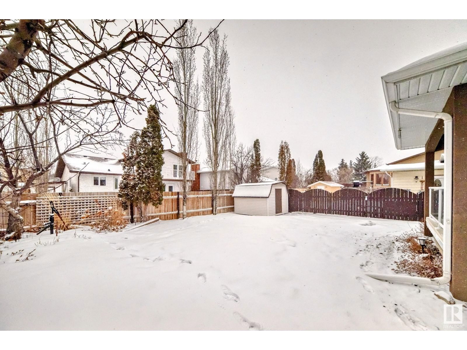 8640 152b Av Nw Edmonton, Alberta