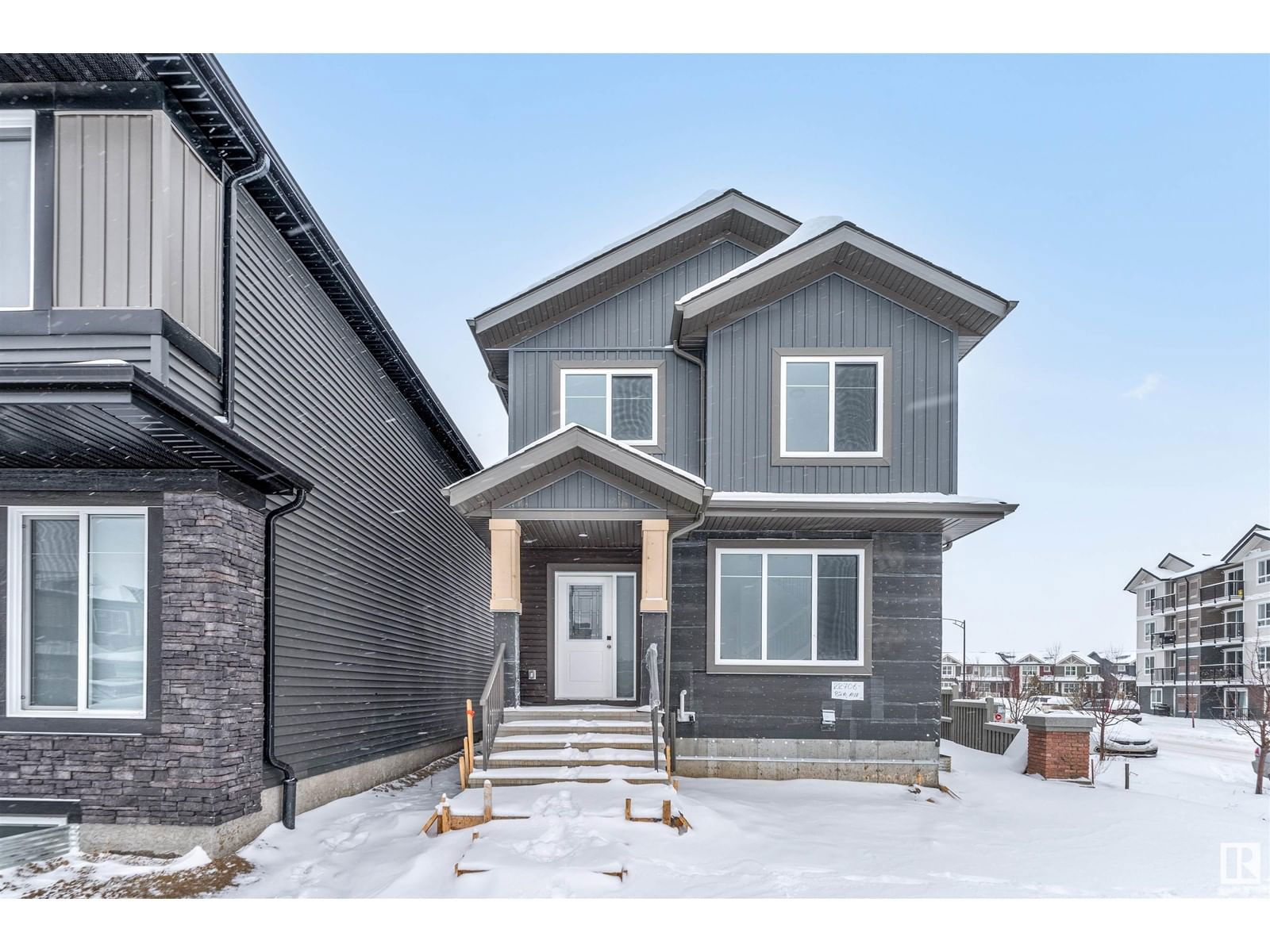 22706 82a Av Nw Edmonton, Alberta