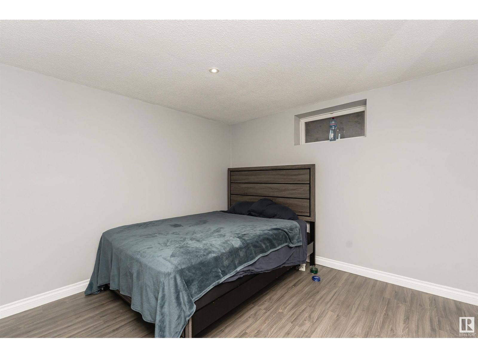 12516 136 Av Nw Edmonton, Alberta