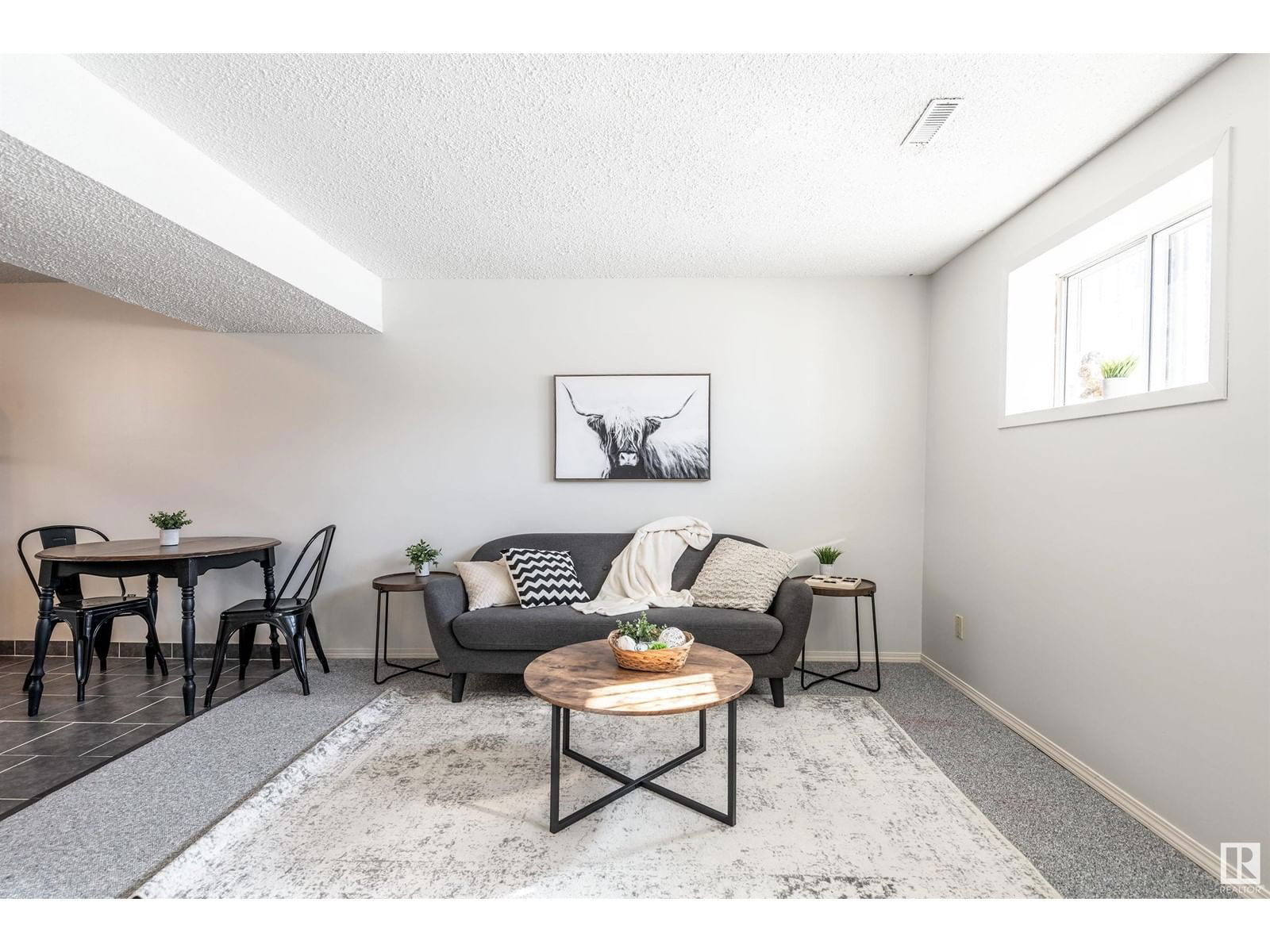 1071 56 St Nw Edmonton, Alberta