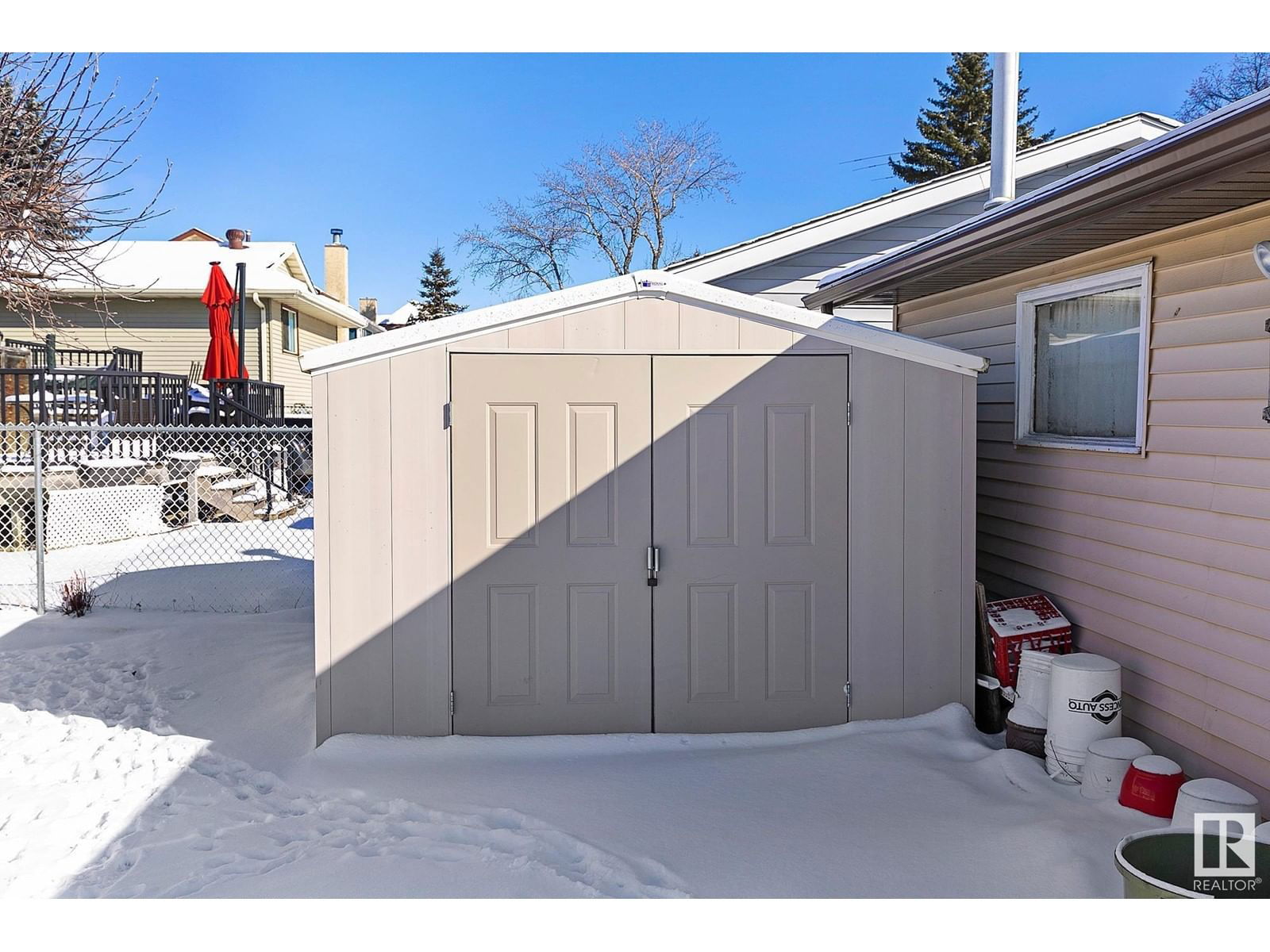 8803 152b Av Nw Edmonton, Alberta