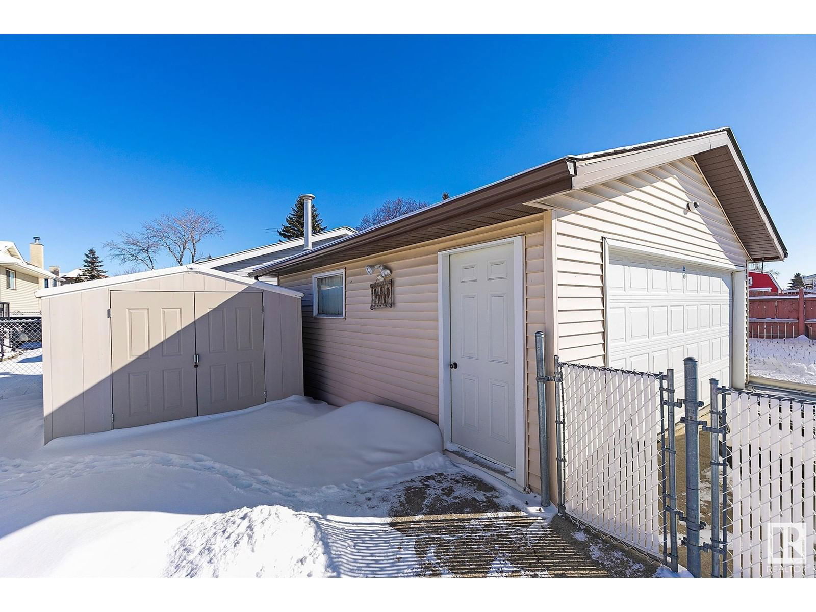 8803 152b Av Nw Edmonton, Alberta