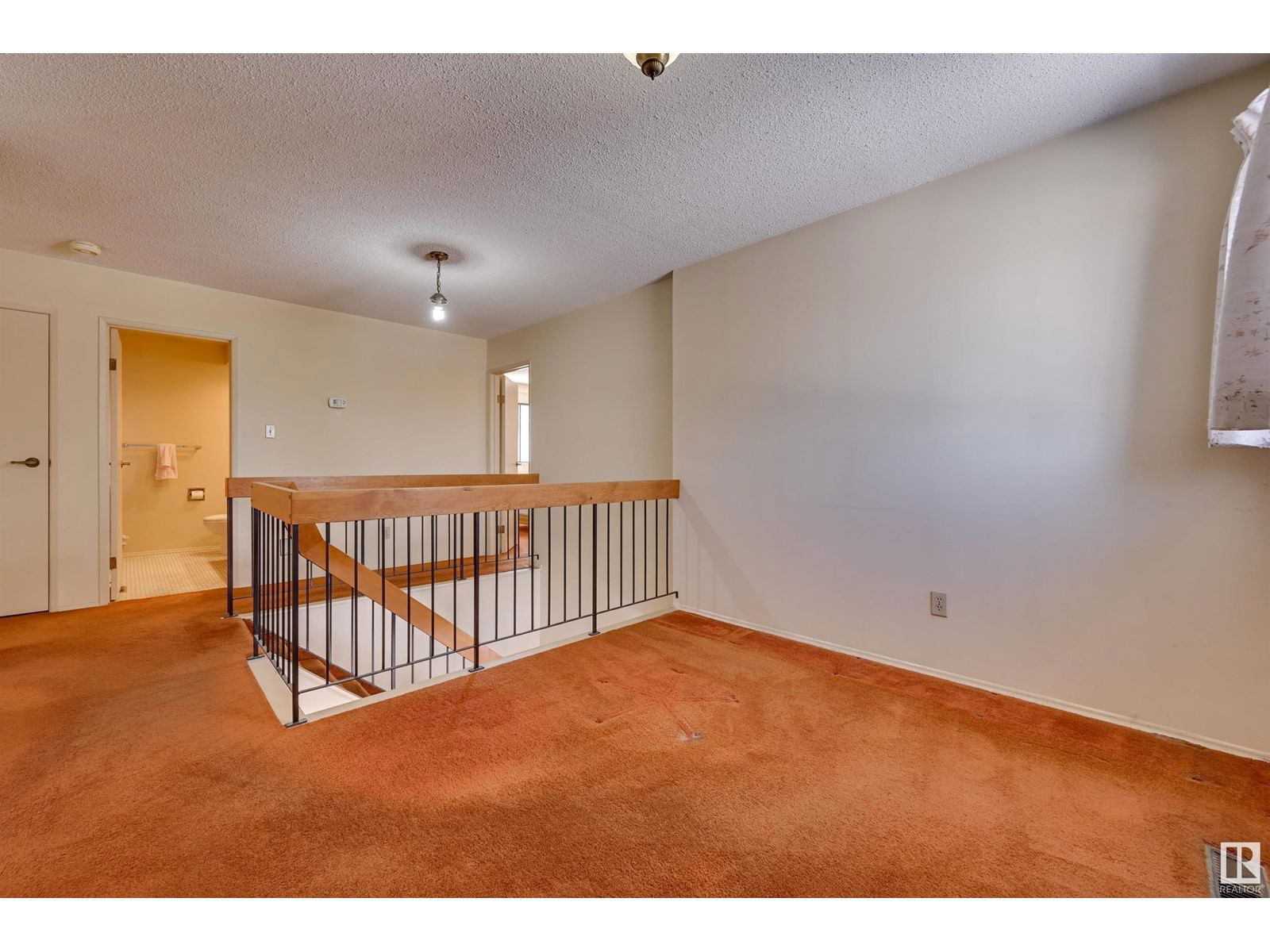 3963 55 St Nw Edmonton, Alberta