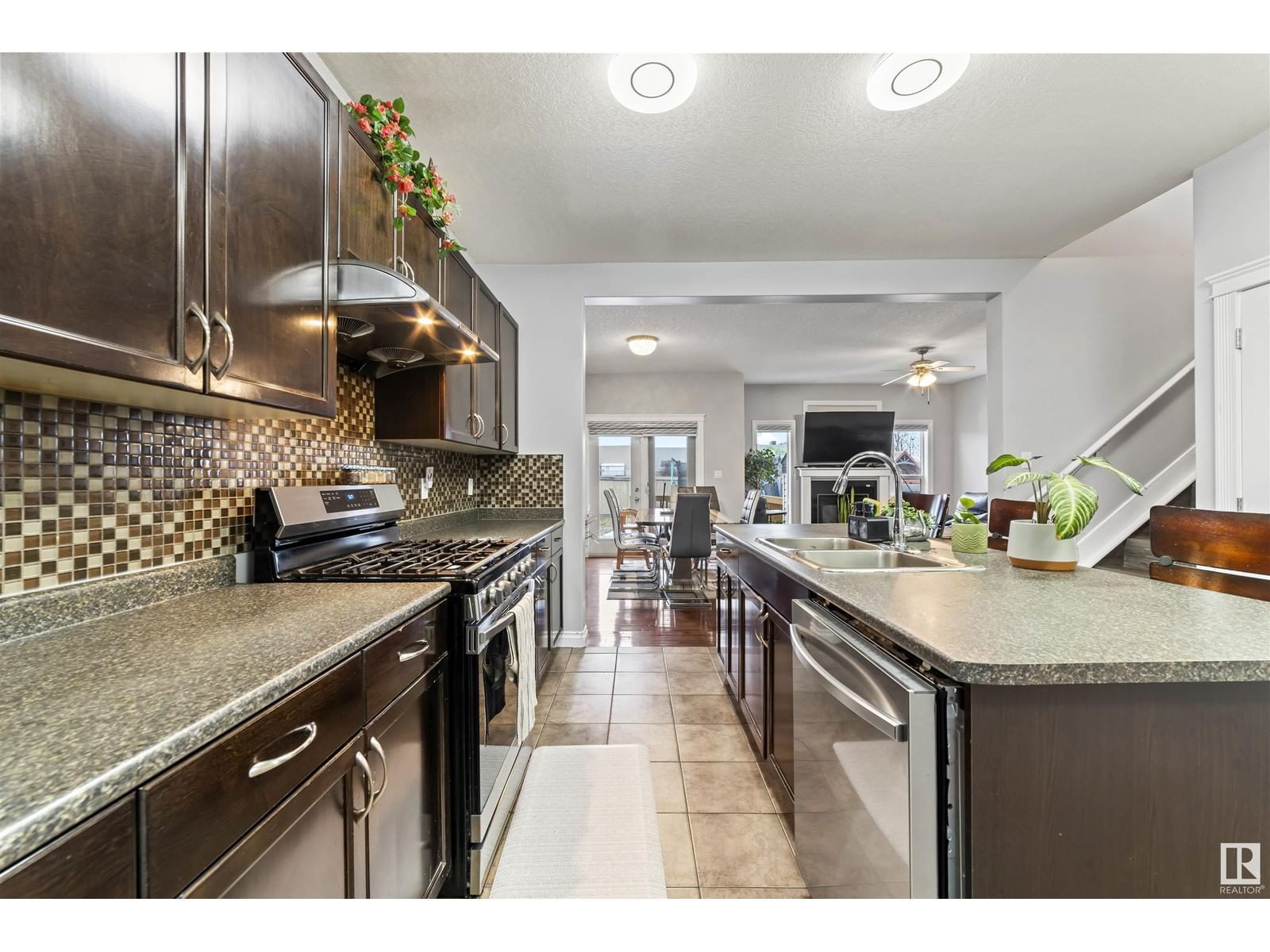 NW - 2511 29 ST Image 15