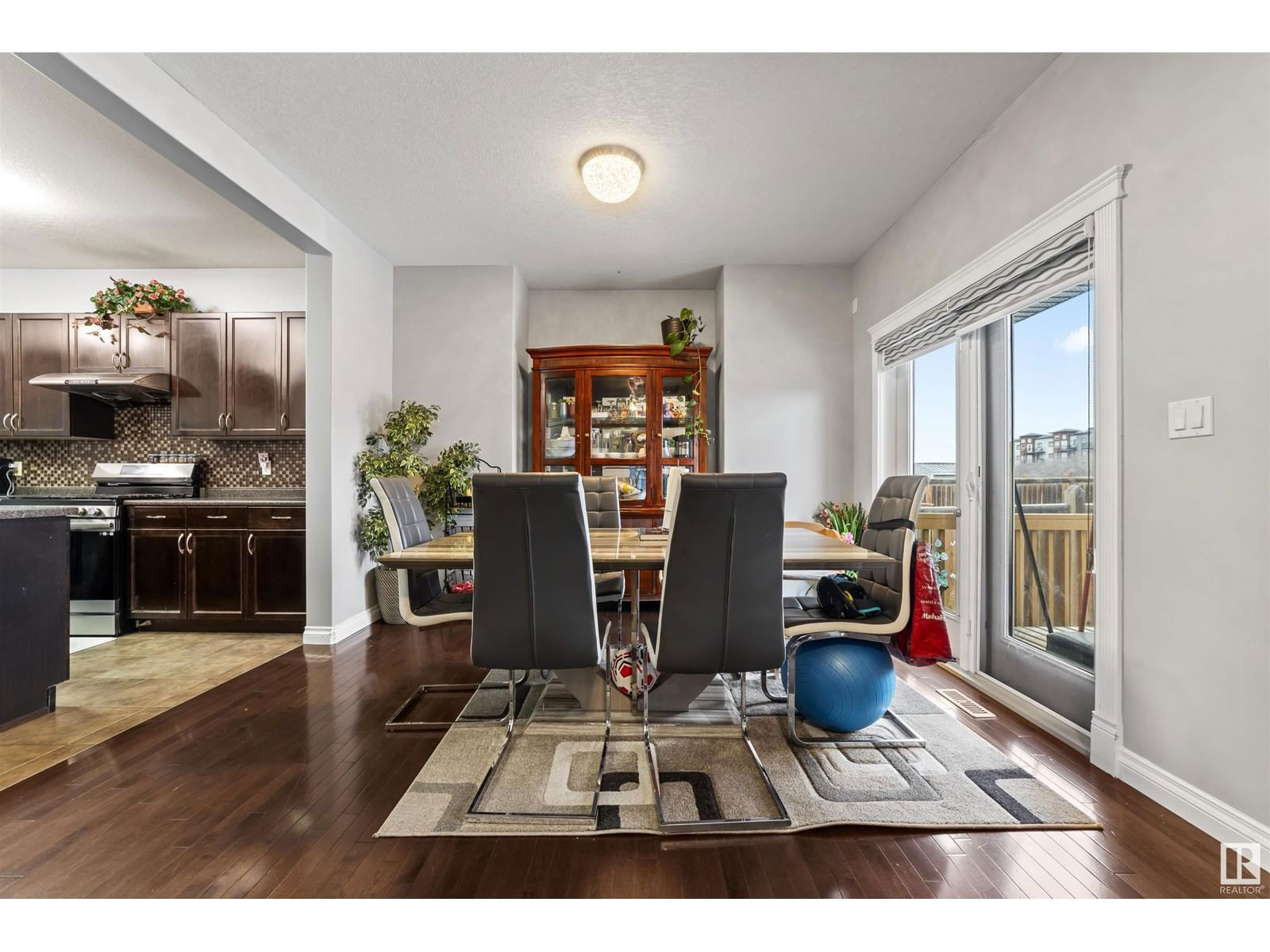 NW - 2511 29 ST Image 7