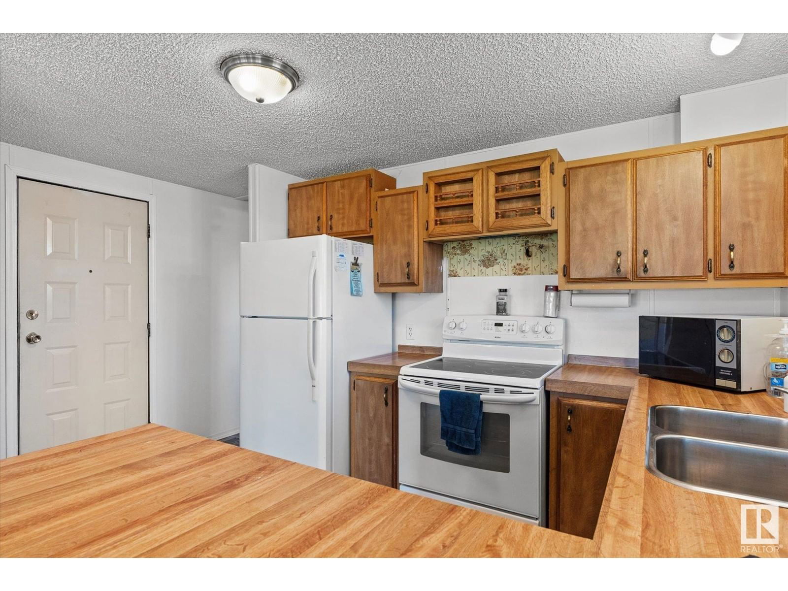 #4 - 3401 STE. ANNE TR Image 12