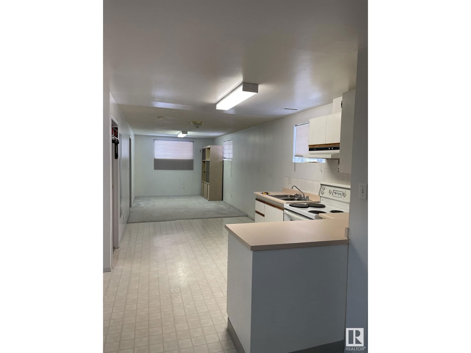 Nw - 11706 83 St Edmonton, Alberta