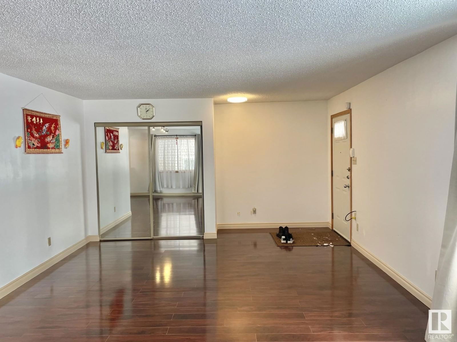 Nw - 11706 83 St Edmonton, Alberta