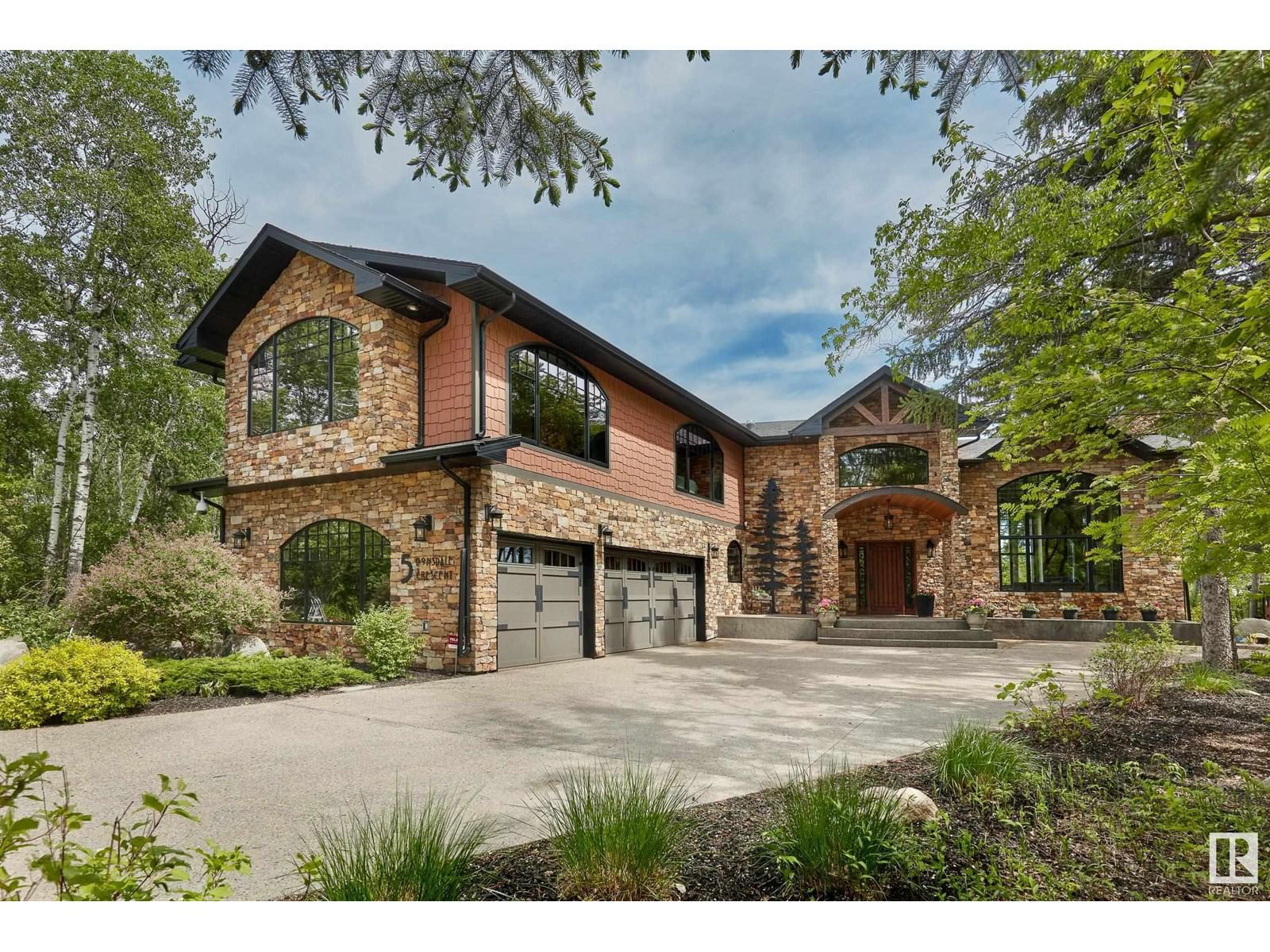 5 DONSDALE CR Image 4