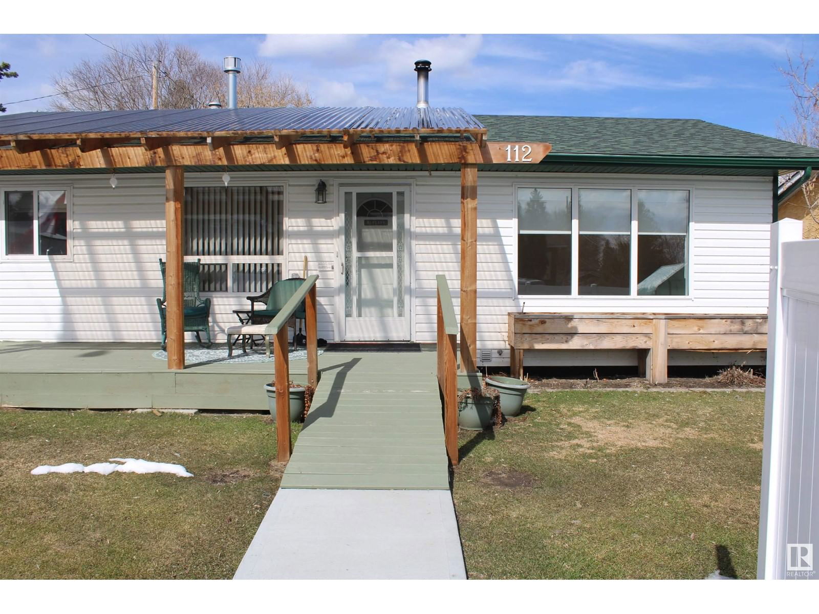 112 4 ST Image 1