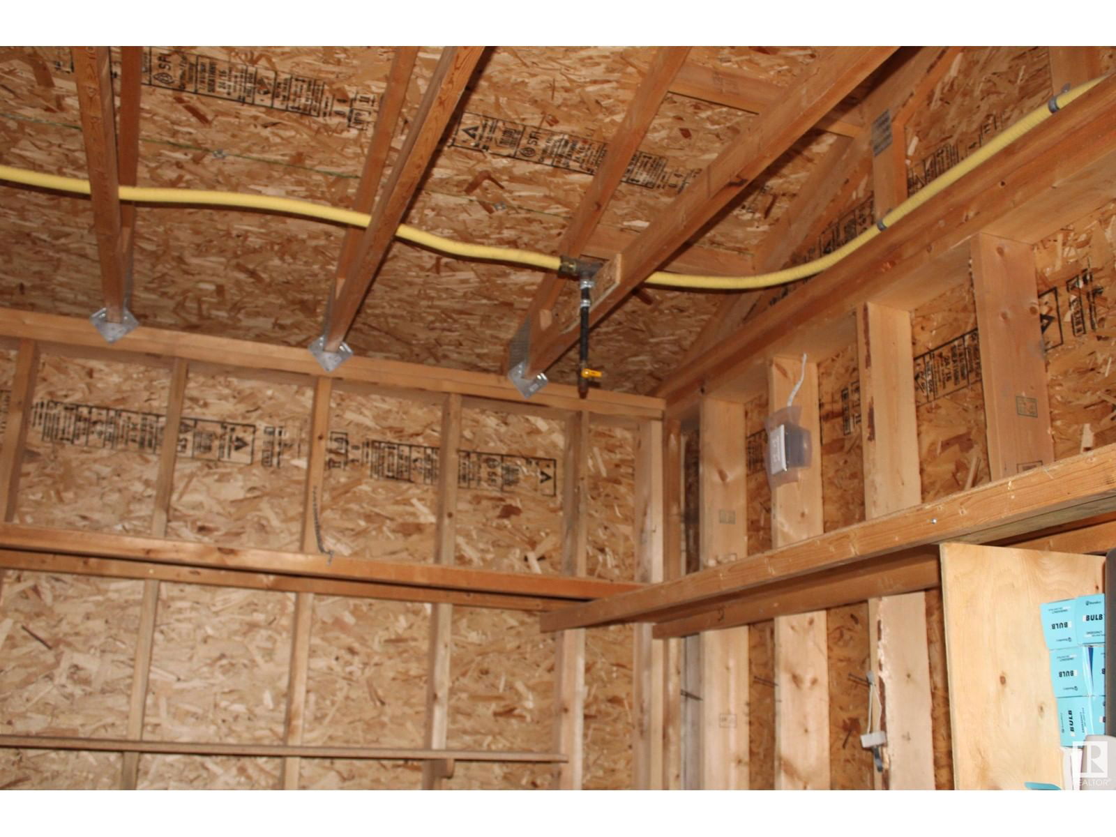 112 4 ST Image 15