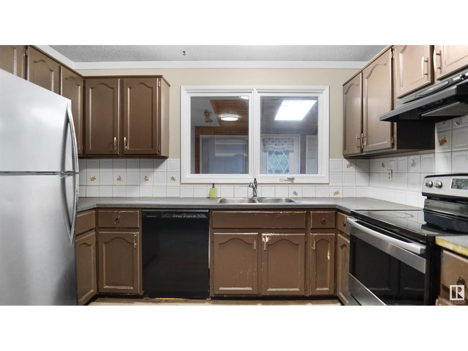 51 HAMILTON CR Image 11