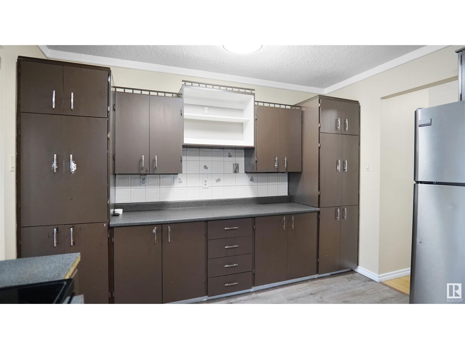 51 HAMILTON CR Image 13