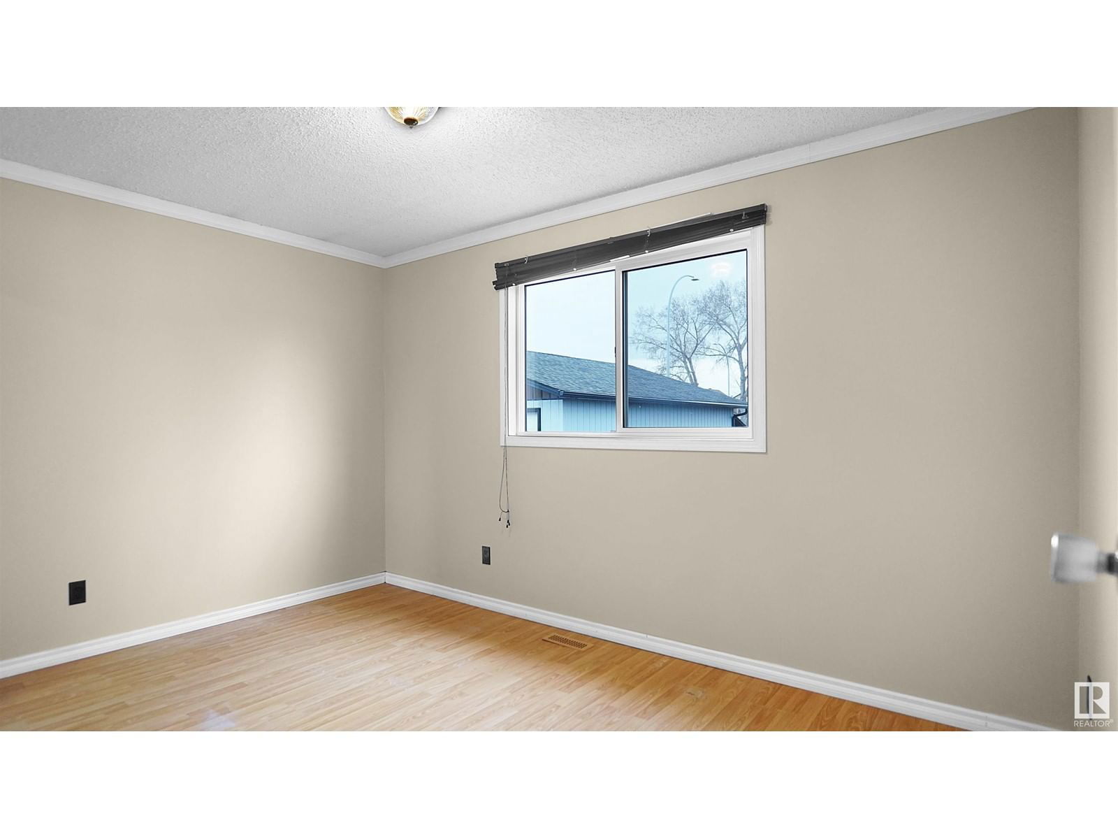 51 HAMILTON CR Image 18
