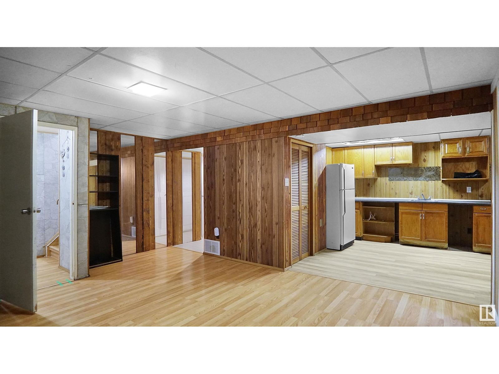 51 HAMILTON CR Image 23